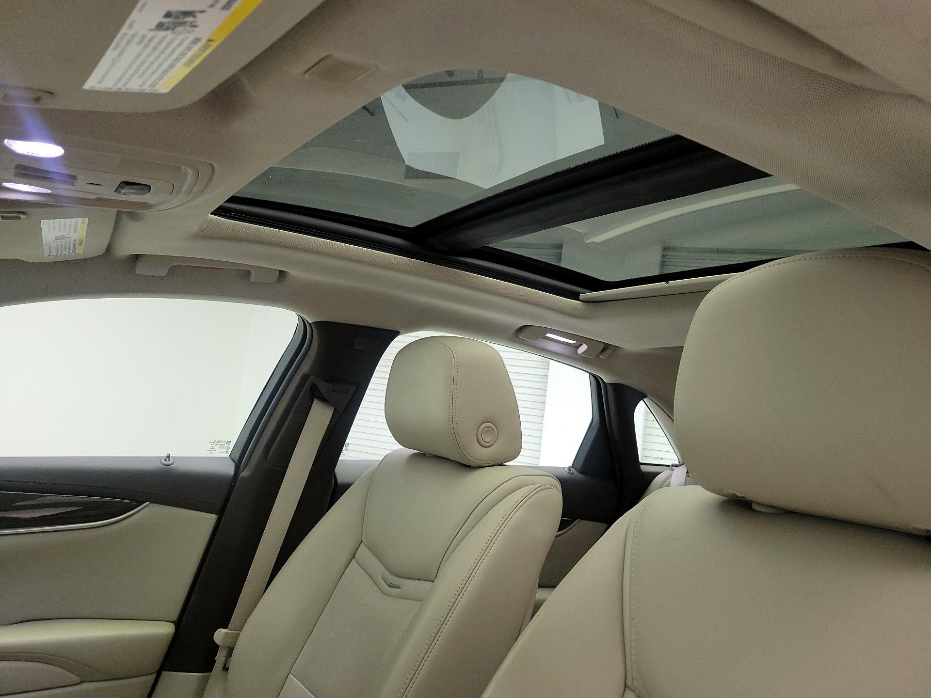 Thumbnail: 2016 Cadillac XTS - 17