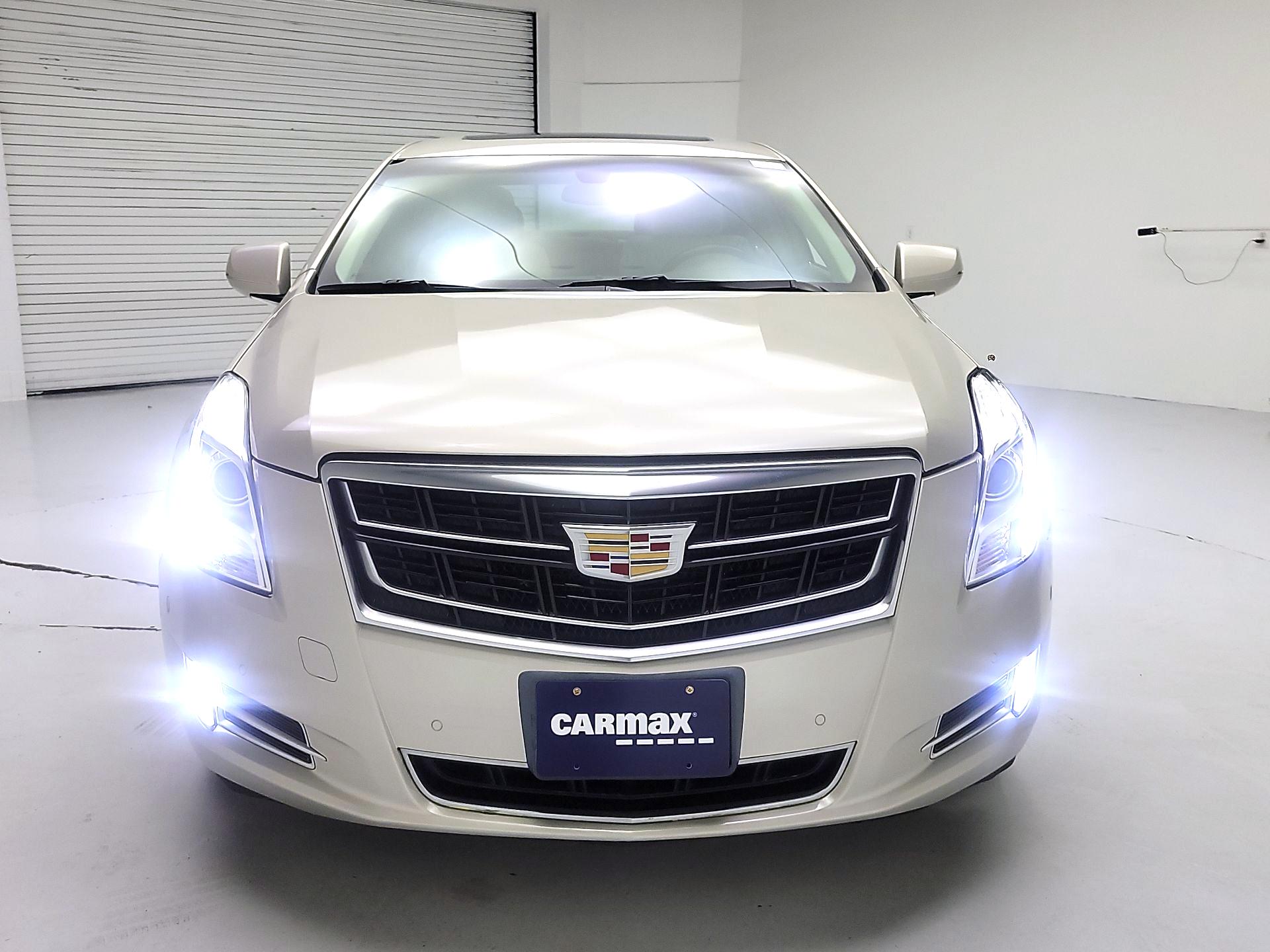Thumbnail: 2016 Cadillac XTS - 2