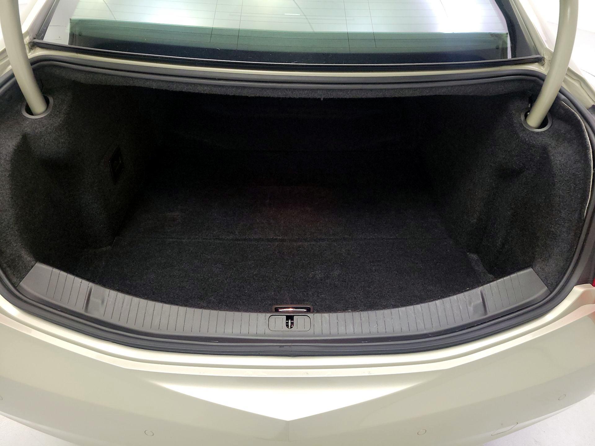 Thumbnail: 2016 Cadillac XTS - 19