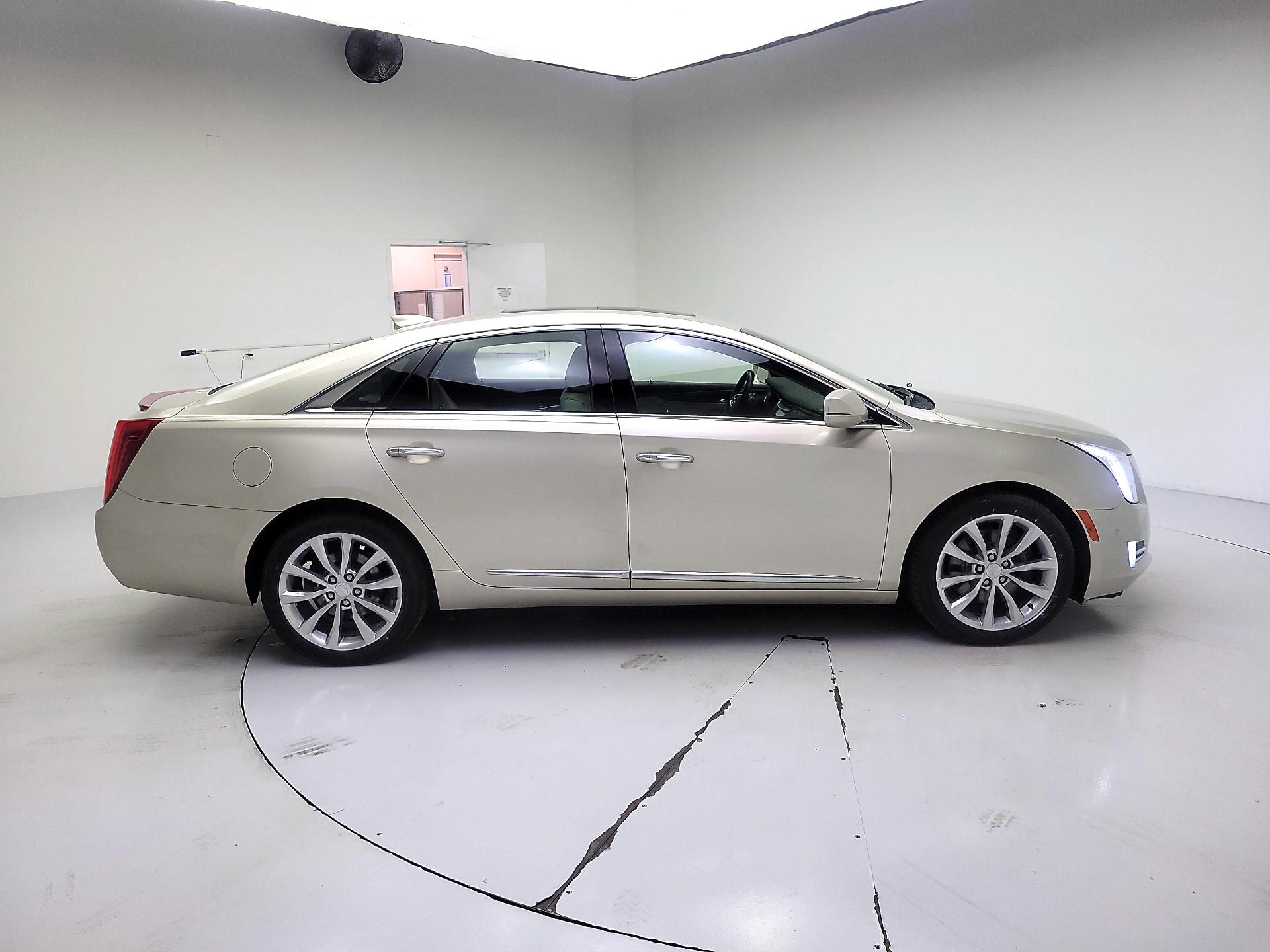 Thumbnail: 2016 Cadillac XTS - 4