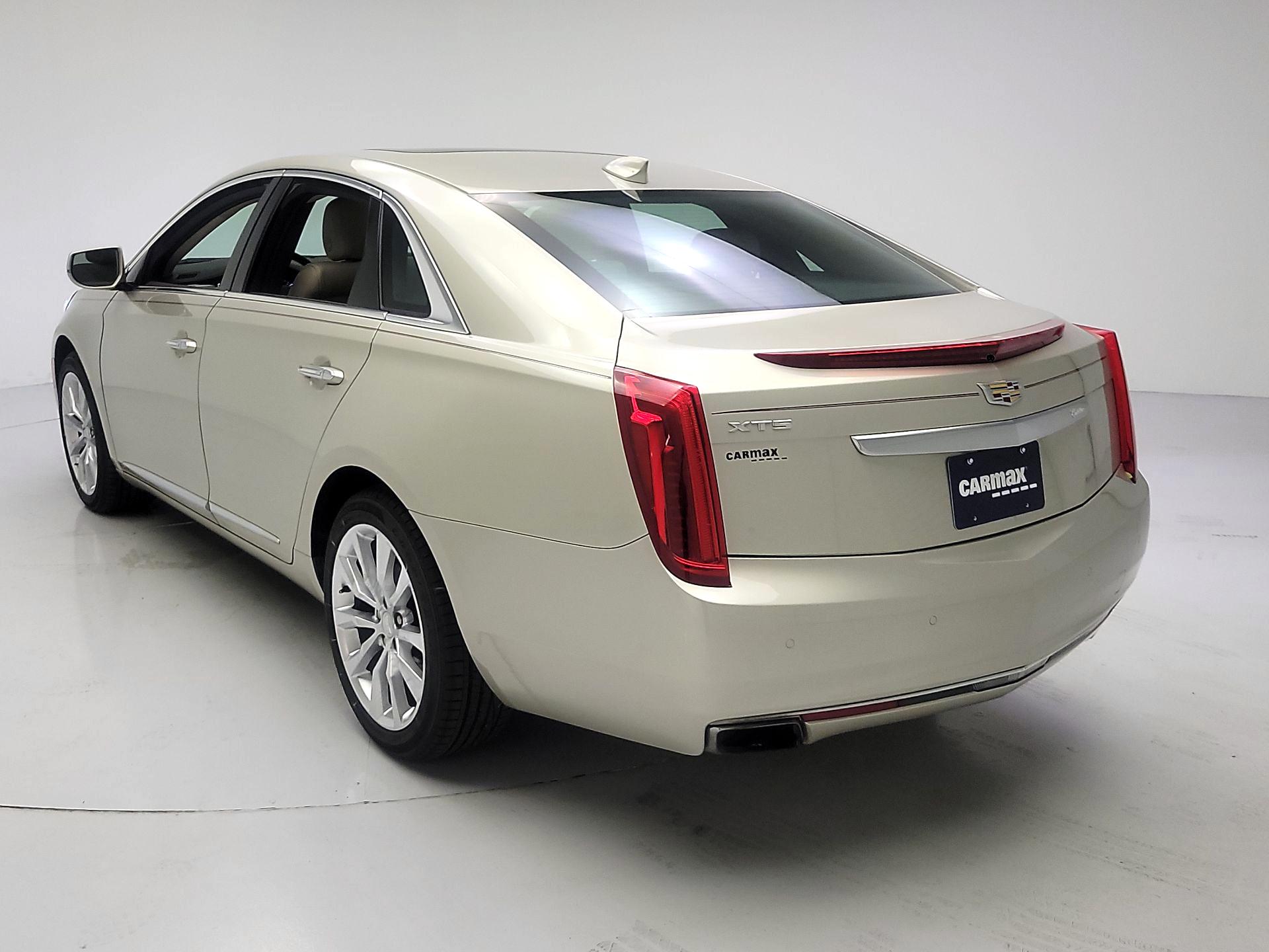 Thumbnail: 2016 Cadillac XTS - 7
