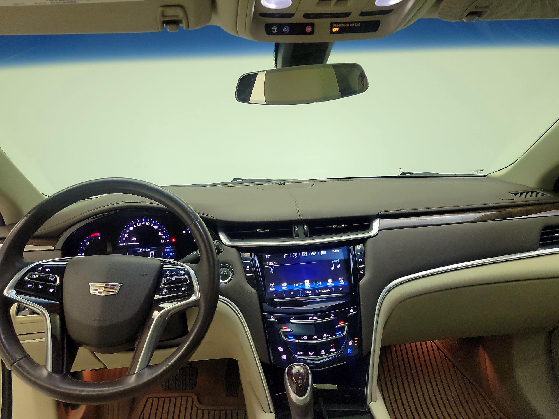 Thumbnail: 2016 Cadillac XTS - 8