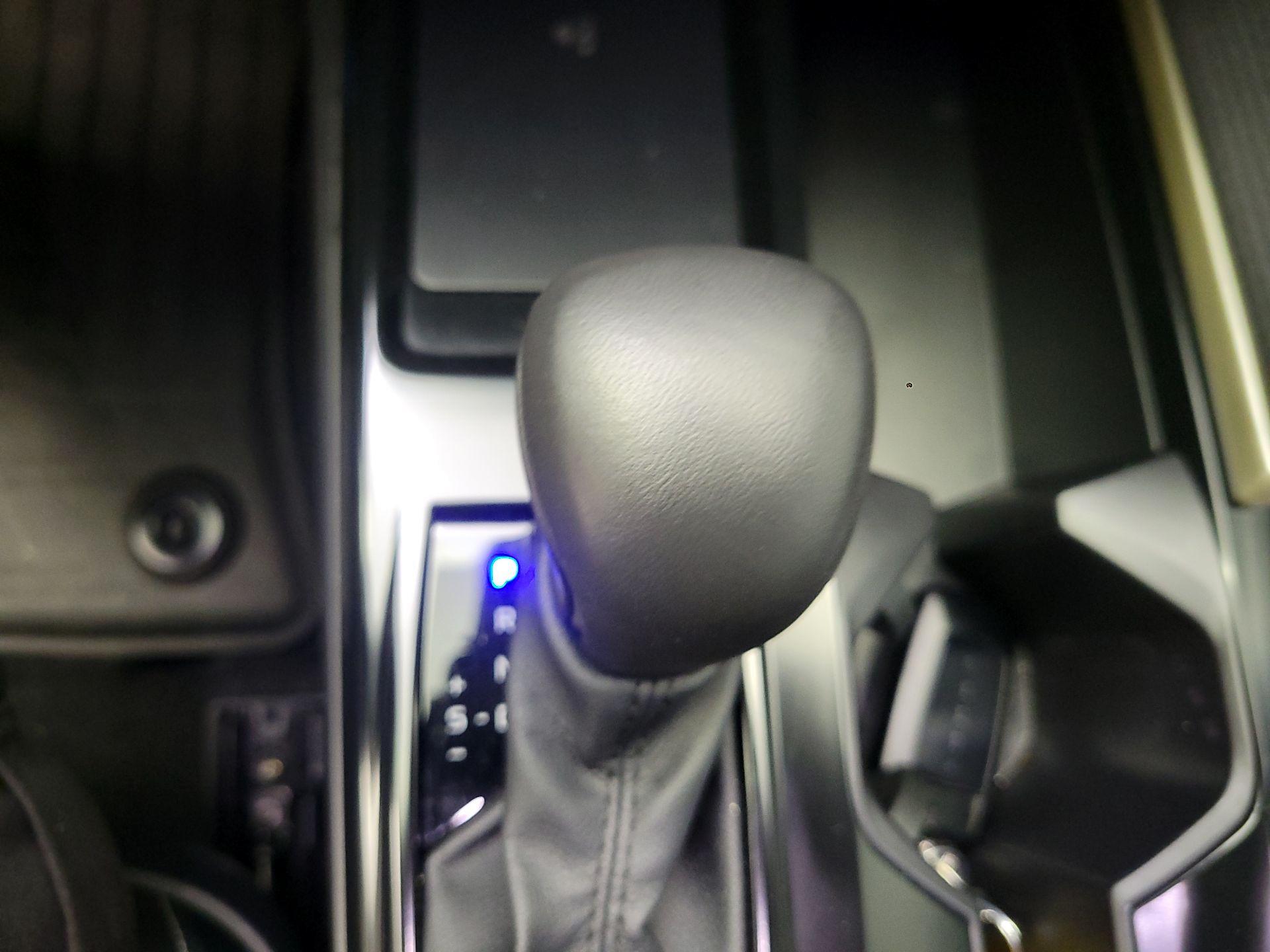 Thumbnail: 2025 Toyota Camry - 15