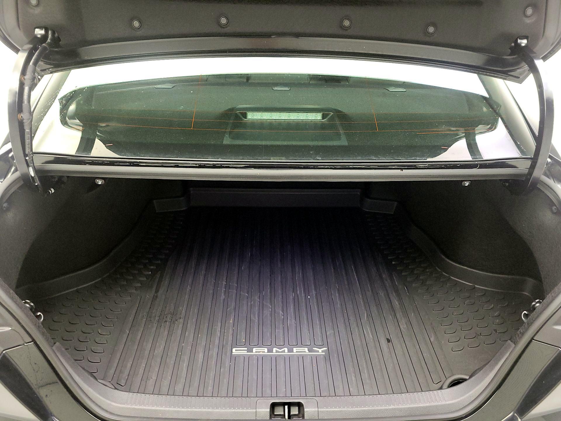 Thumbnail: 2025 Toyota Camry - 18