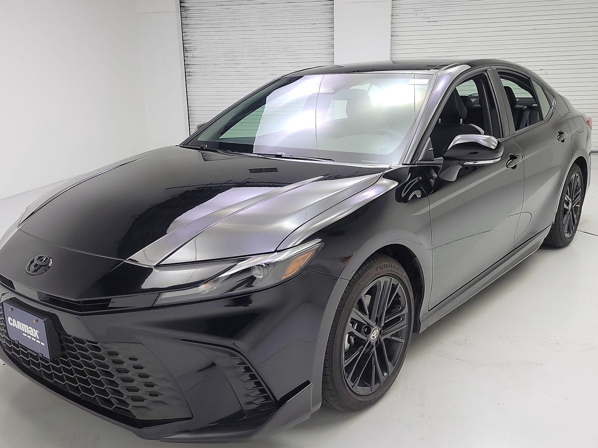 Thumbnail: 2025 Toyota Camry - 3