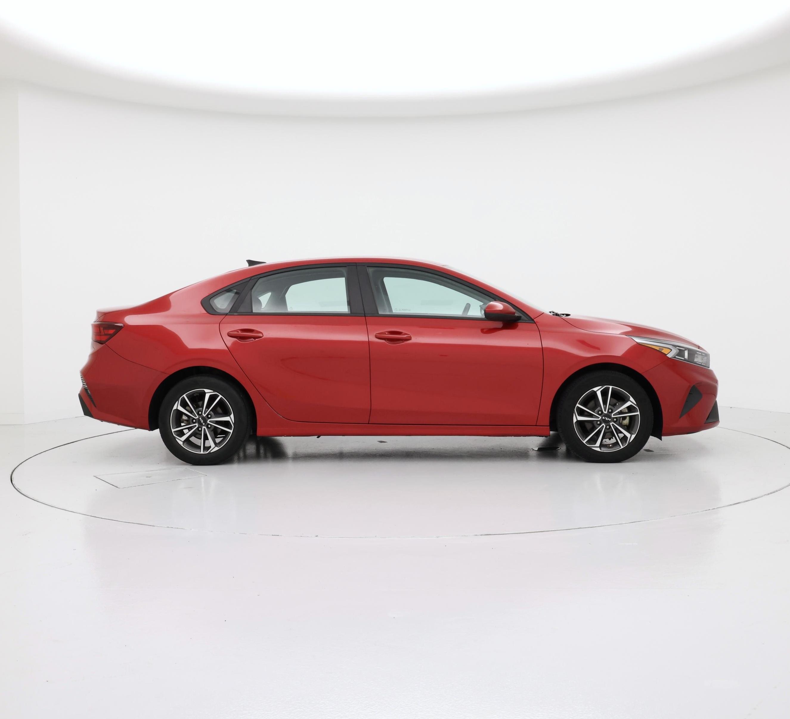 Thumbnail: 2023 Kia Forte - 7
