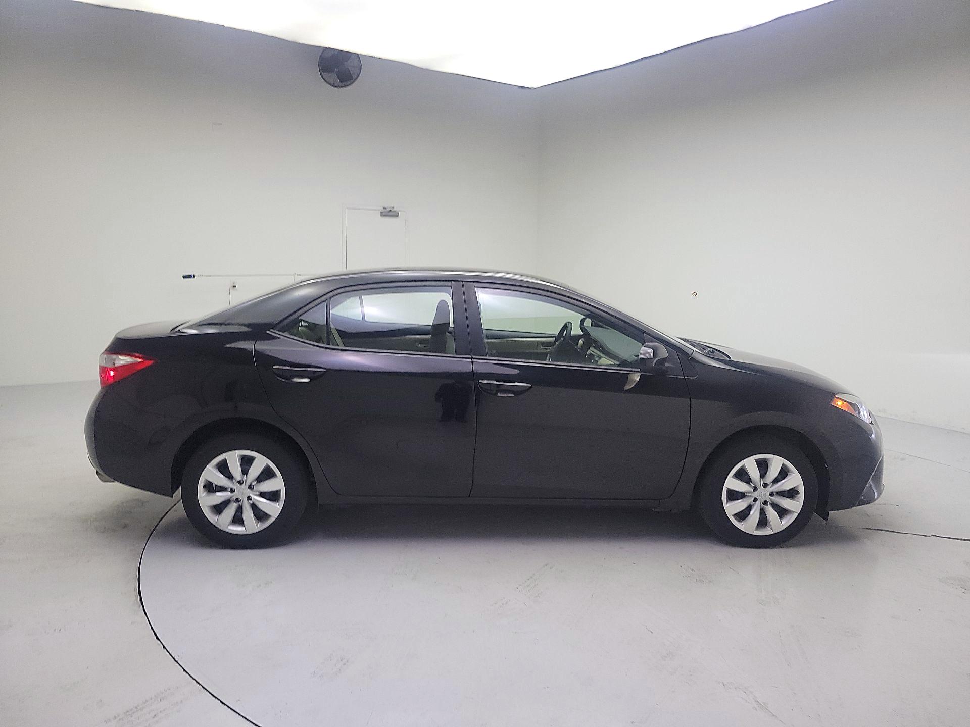 Thumbnail: 2016 Toyota Corolla - 4
