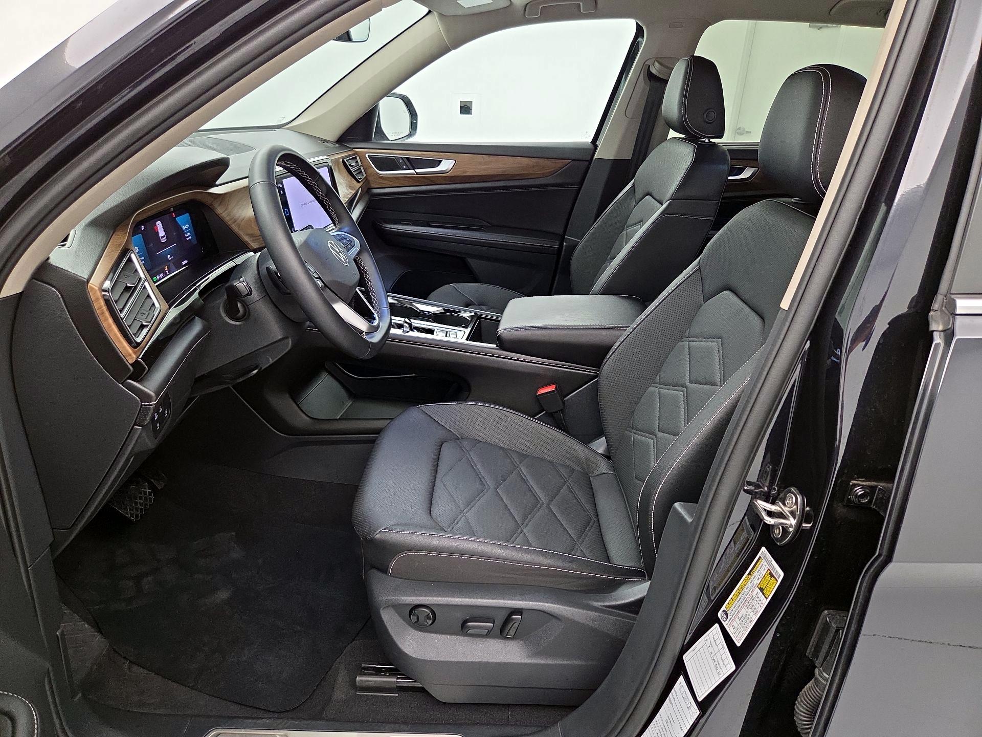 Thumbnail: 2025 Volkswagen Atlas - 11