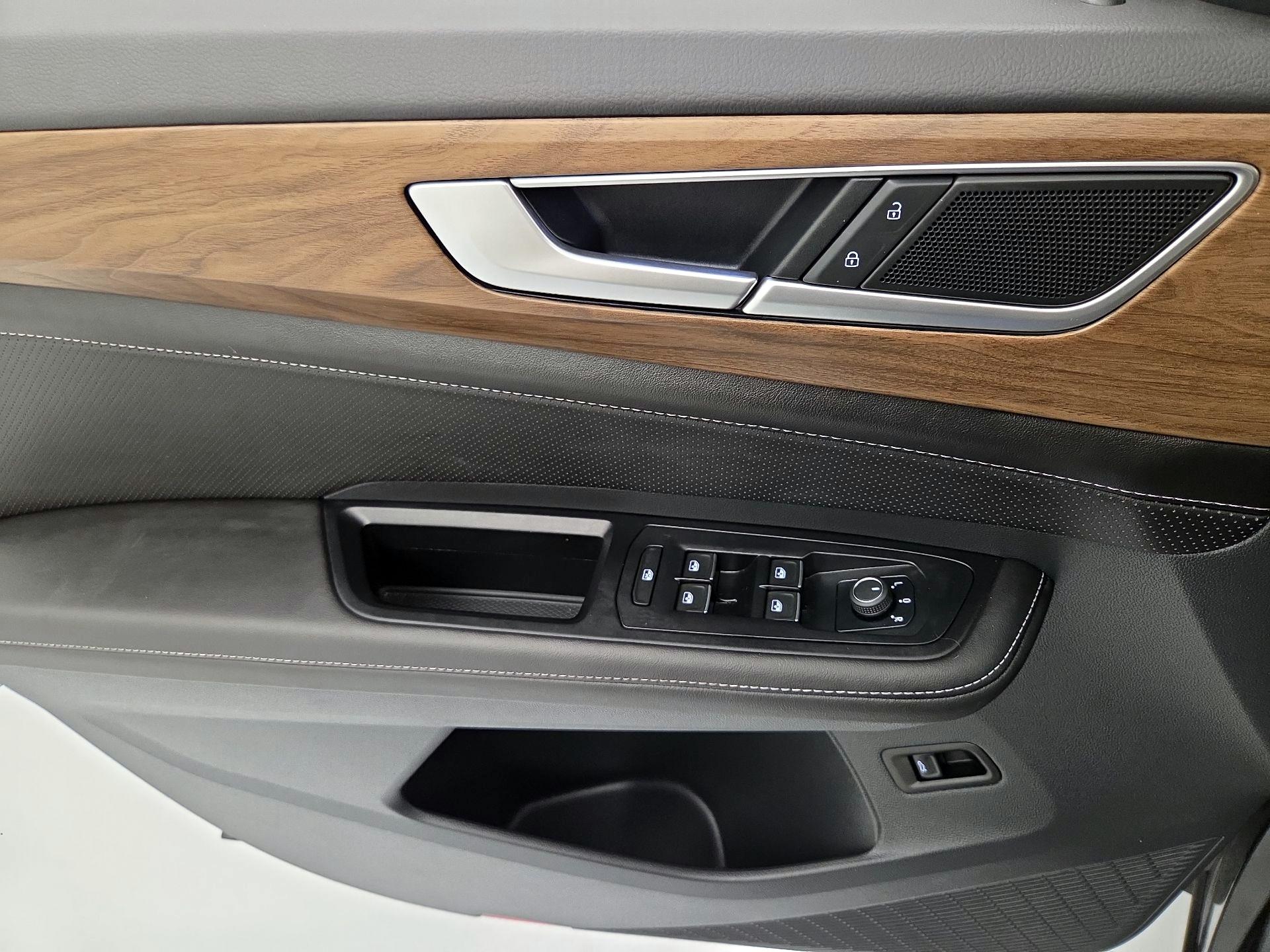 Thumbnail: 2025 Volkswagen Atlas - 12