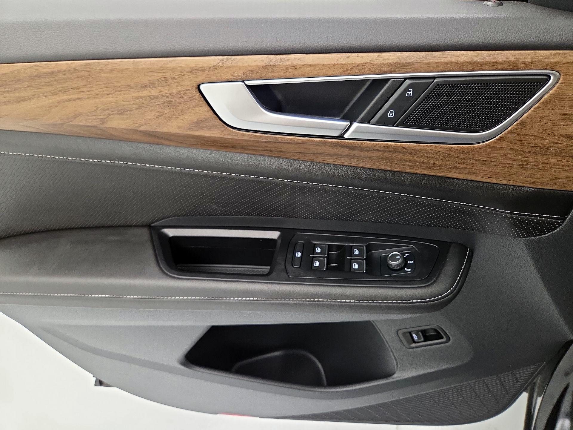 Thumbnail: 2025 Volkswagen Atlas - 14