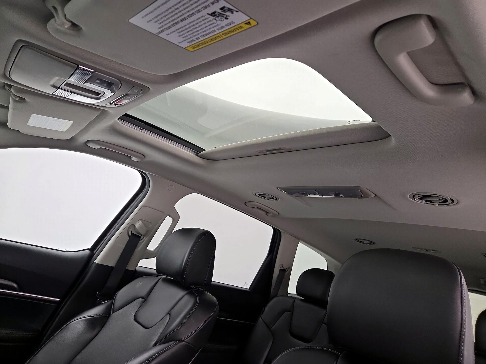 2025 Kia Telluride S - Photo 21