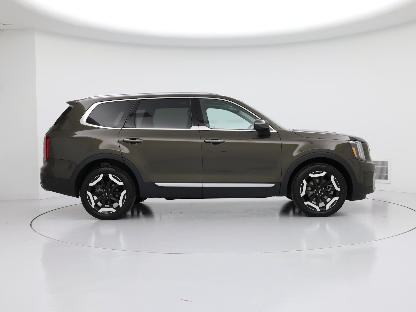 2025 Kia Telluride S - Photo 8