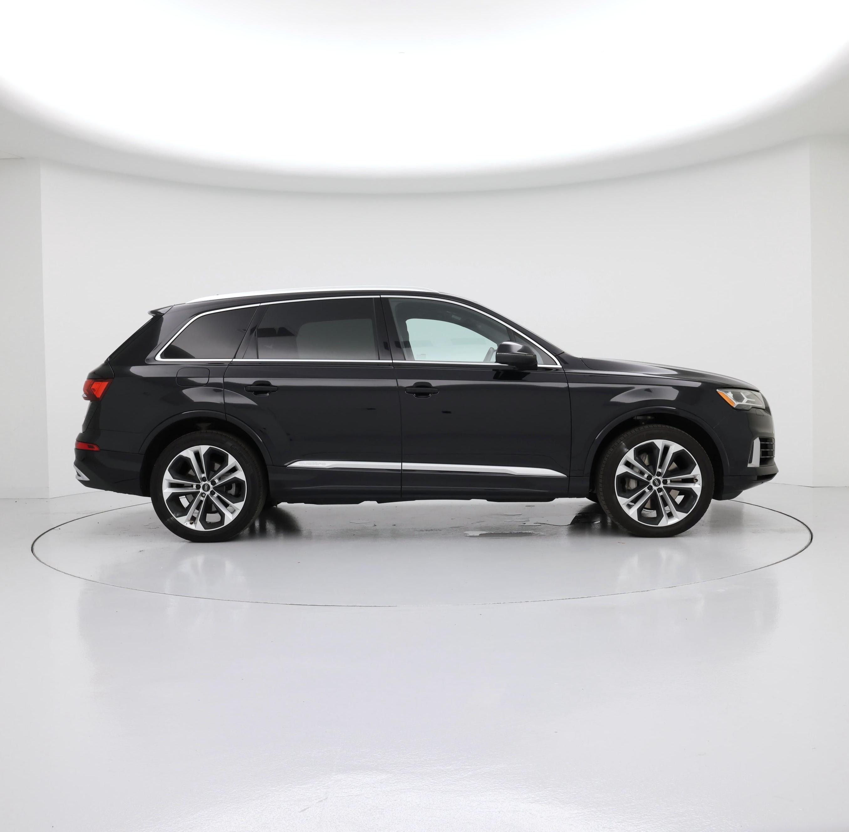 Thumbnail: 2021 Audi Q7 - 7