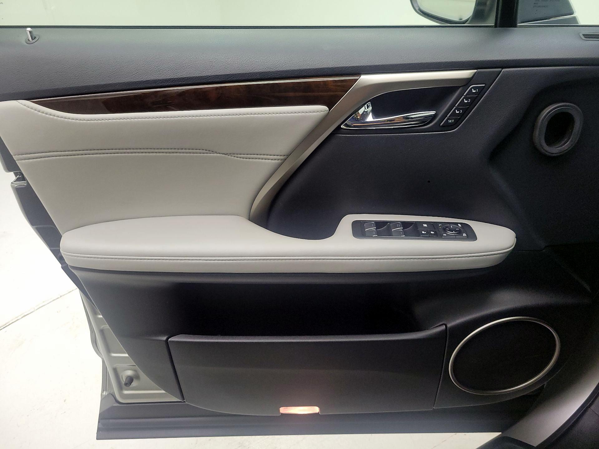 Thumbnail: 2019 Lexus RX - 10