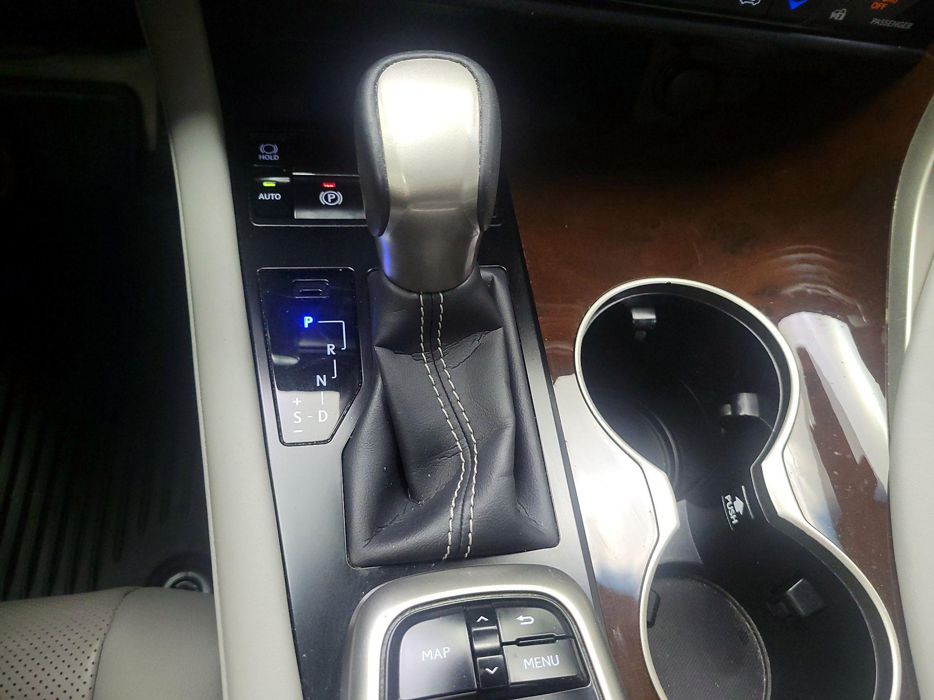 Thumbnail: 2019 Lexus RX - 16