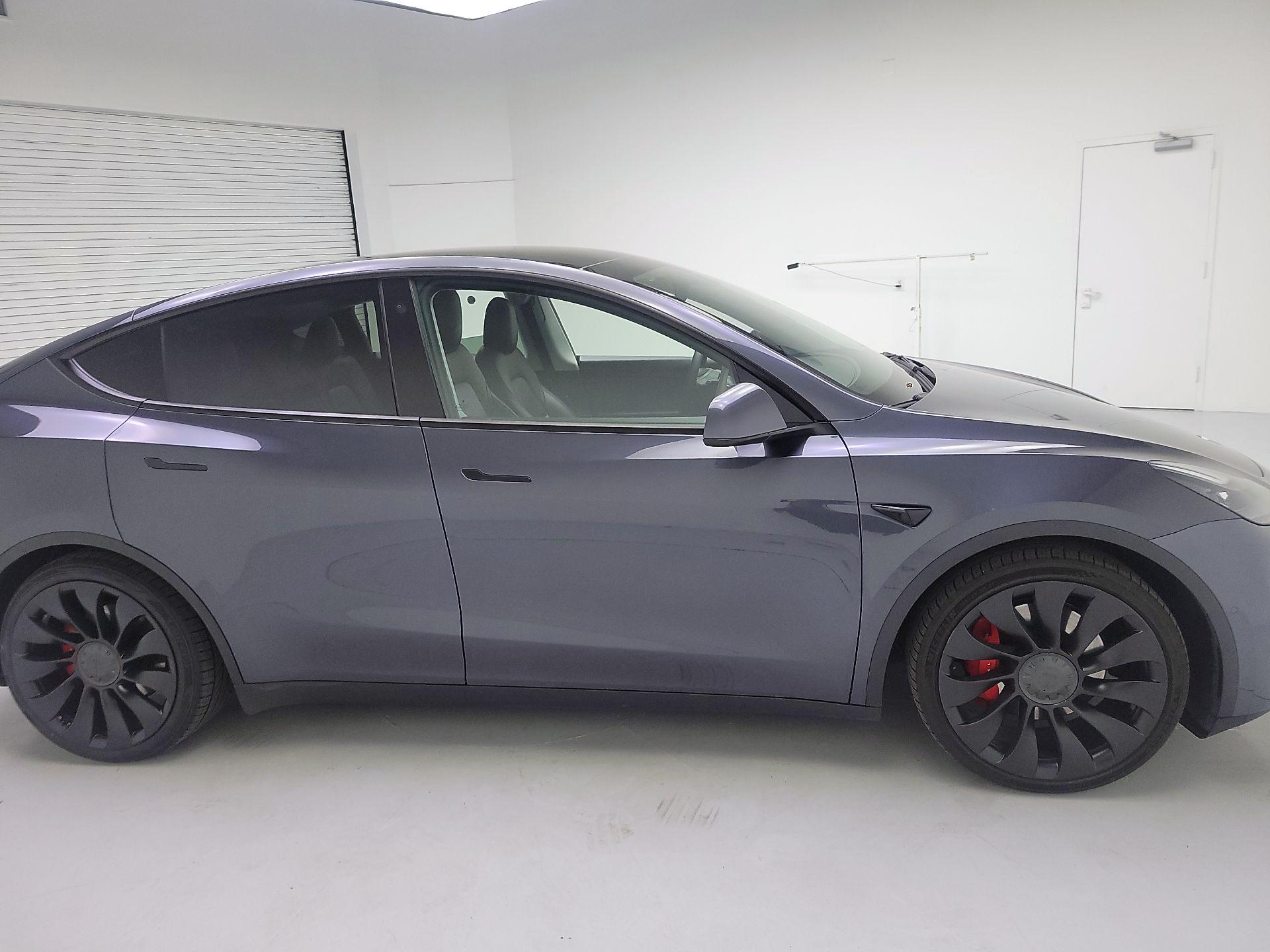 Thumbnail: 2021 Tesla Model Y - 4