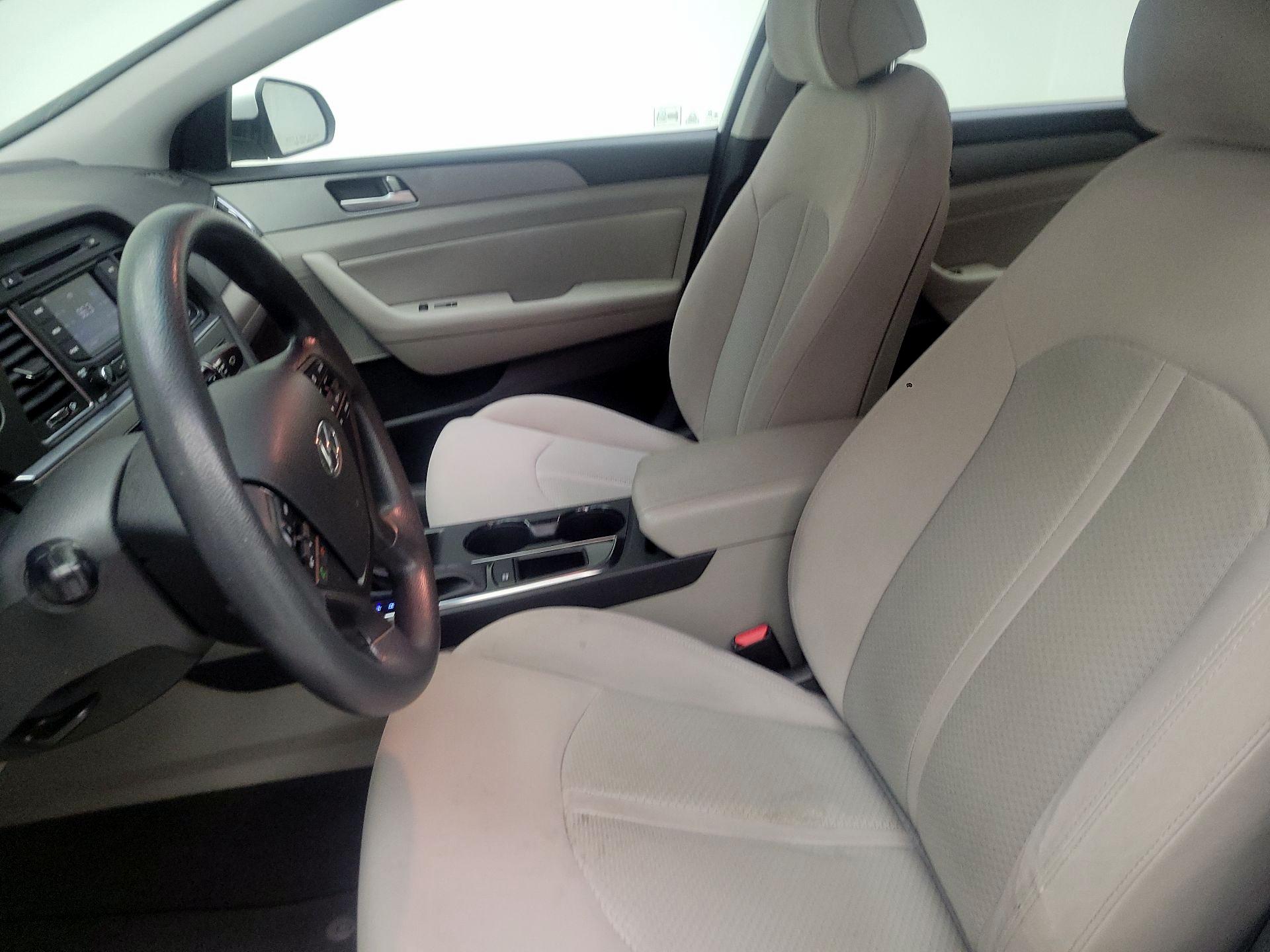 Thumbnail: 2015 Hyundai Sonata - 9