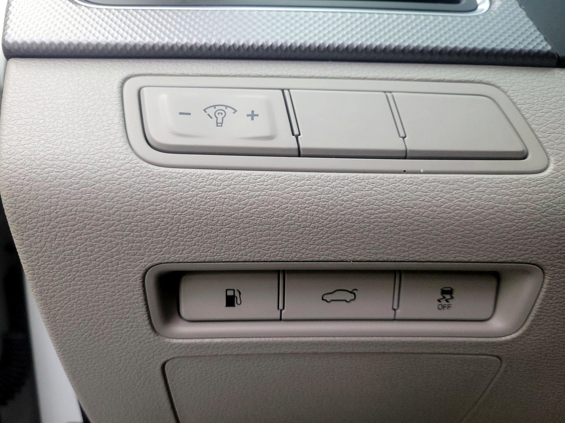 Thumbnail: 2015 Hyundai Sonata - 11