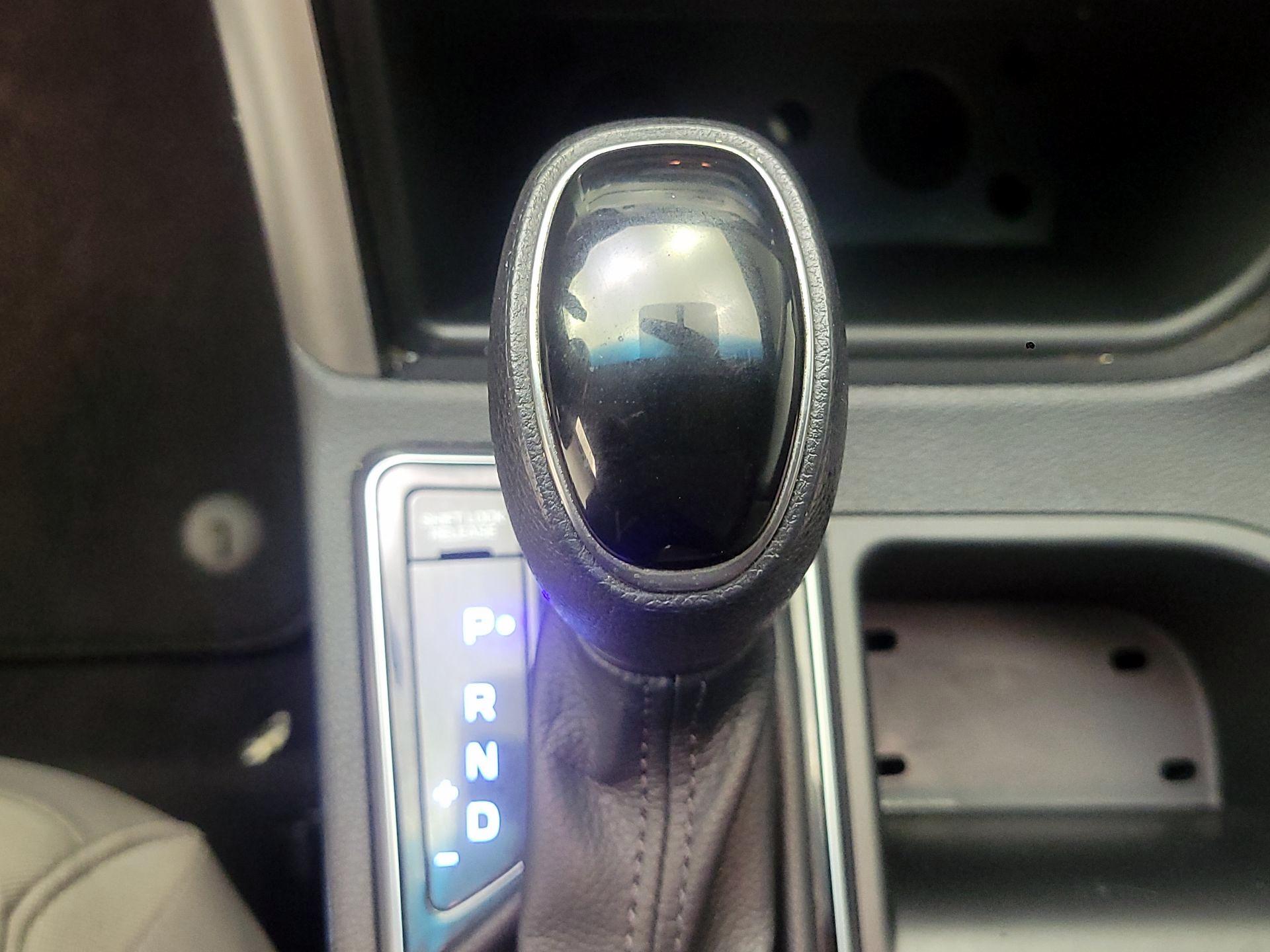 Thumbnail: 2015 Hyundai Sonata - 15