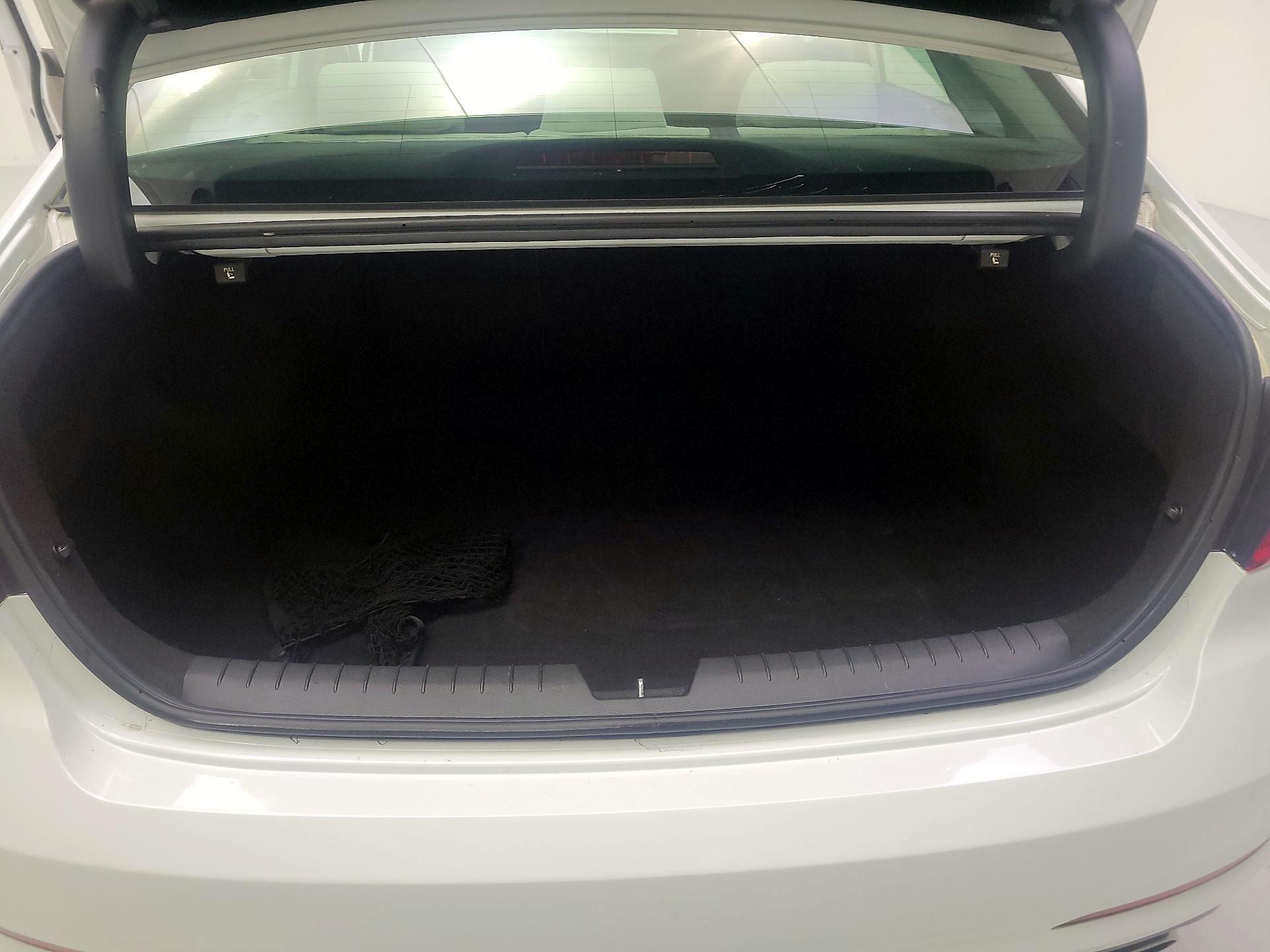 Thumbnail: 2015 Hyundai Sonata - 18