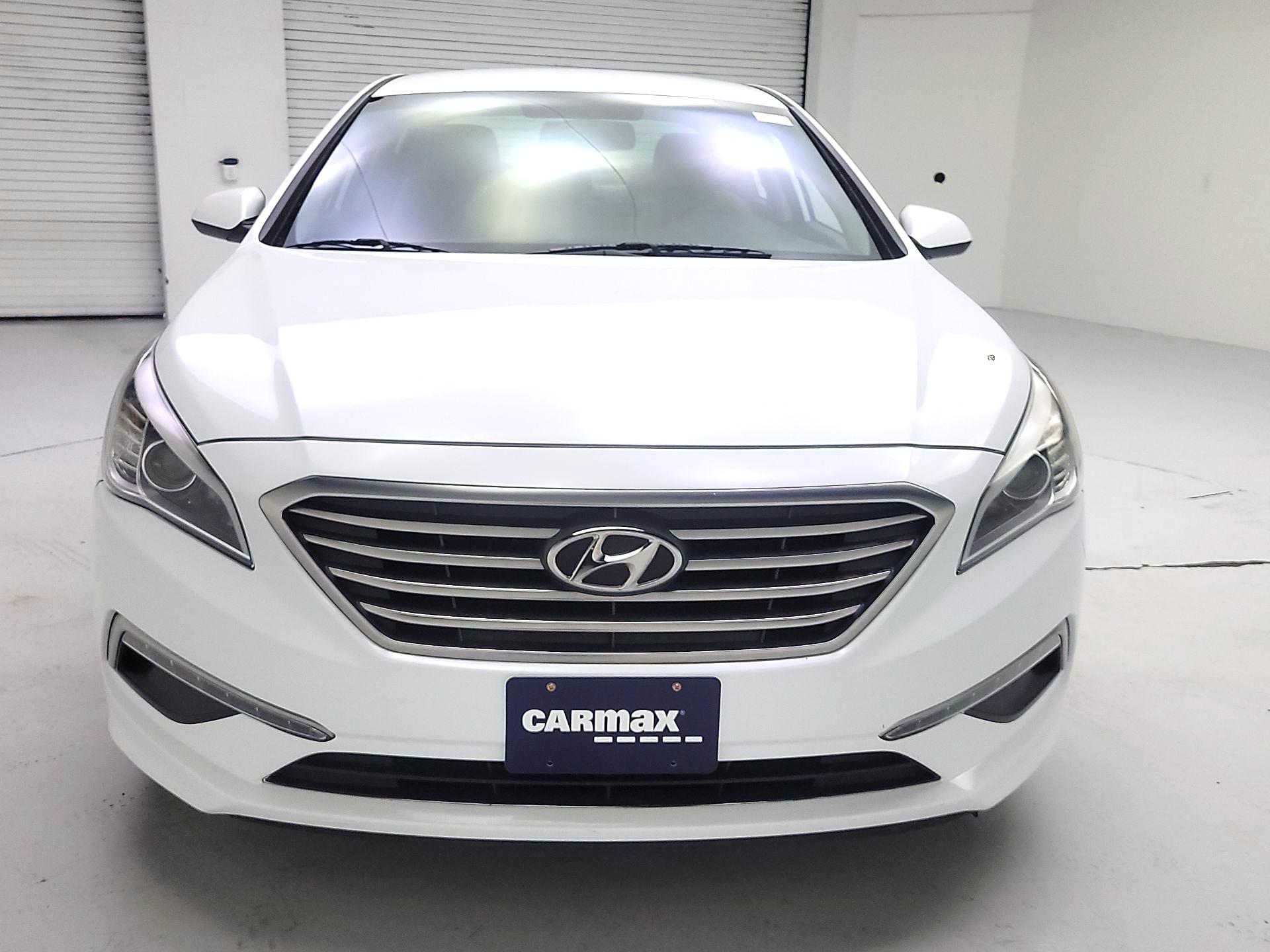 Thumbnail: 2015 Hyundai Sonata - 2
