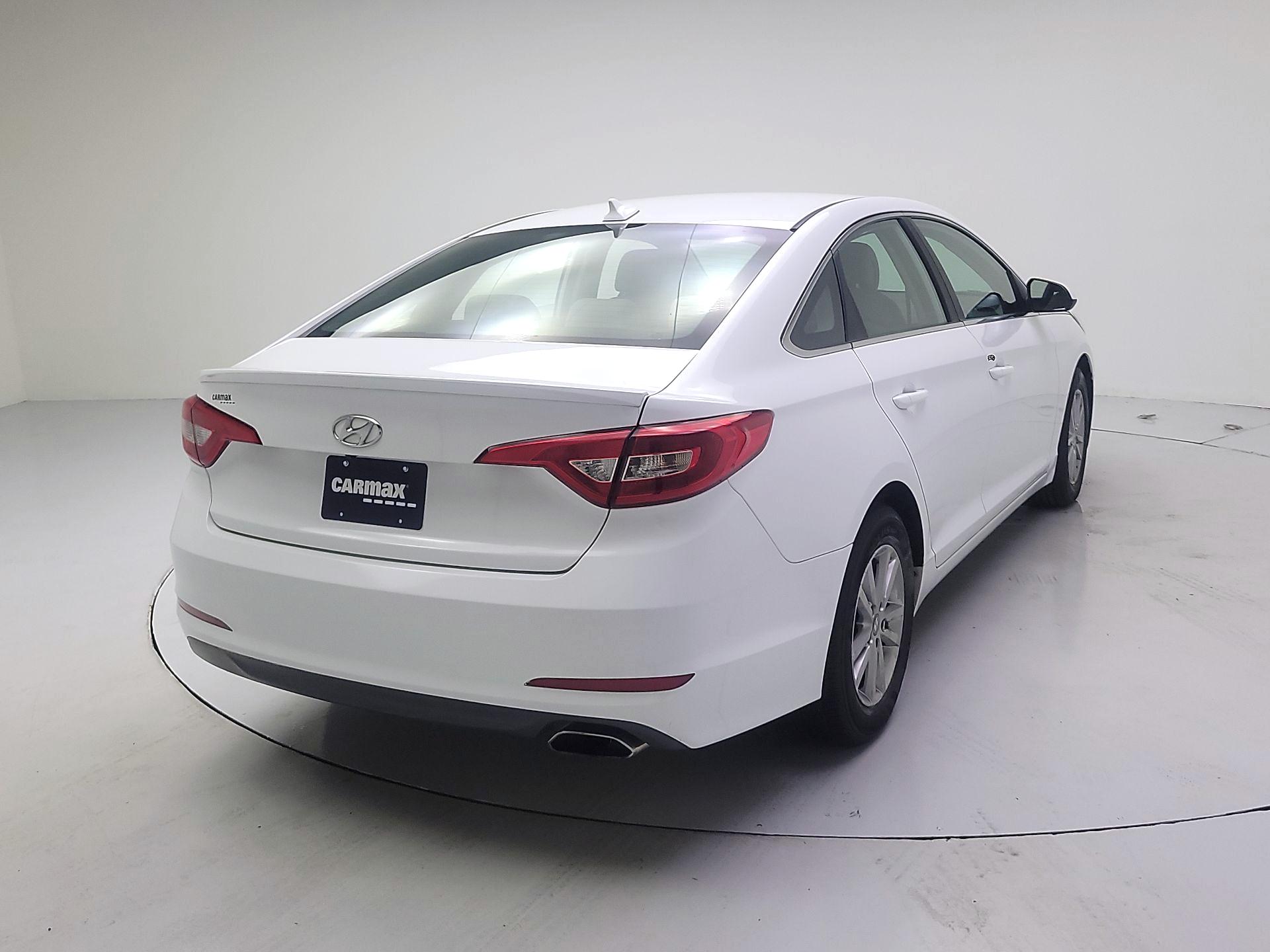 Thumbnail: 2015 Hyundai Sonata - 5