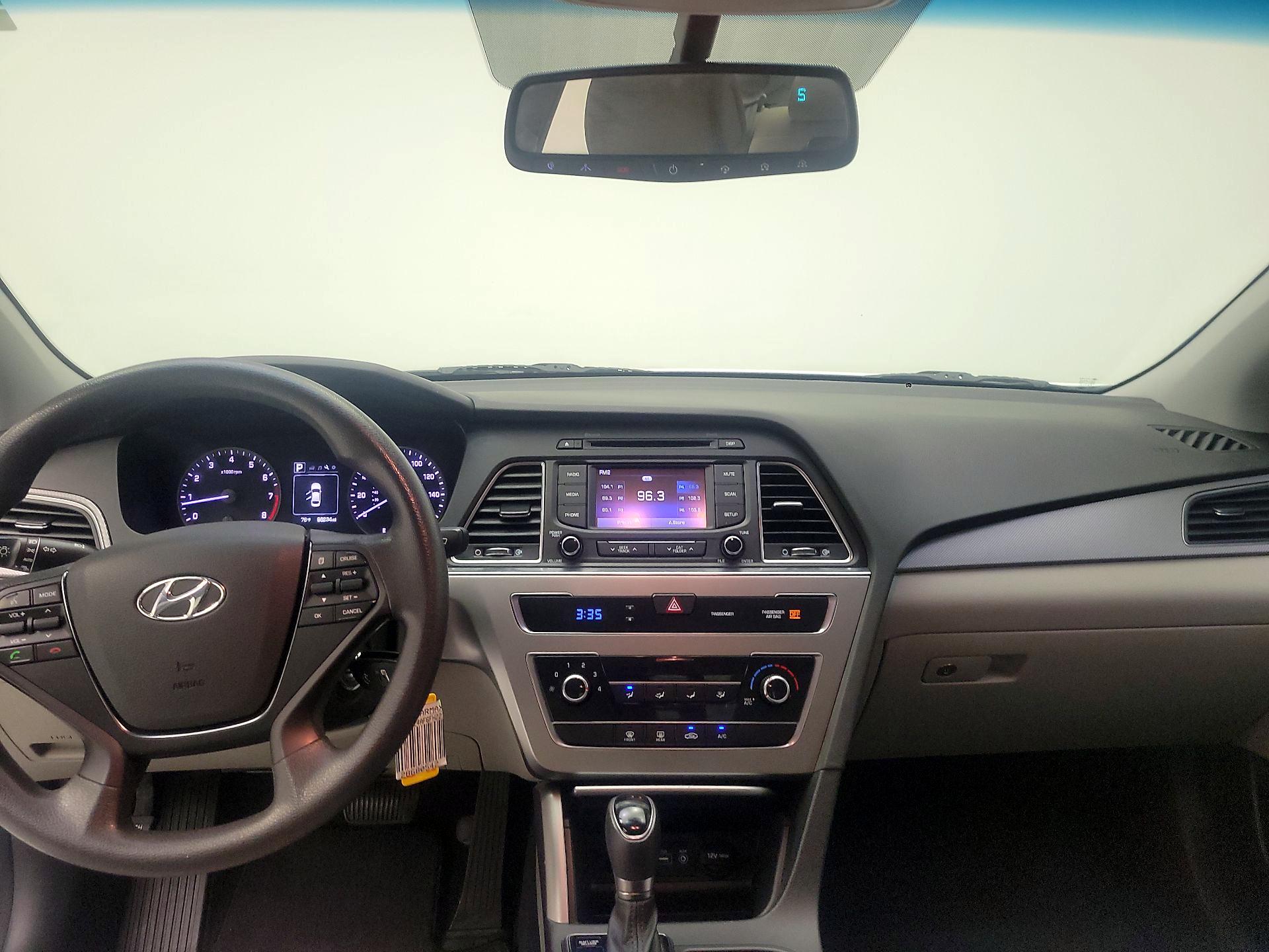 Thumbnail: 2015 Hyundai Sonata - 8