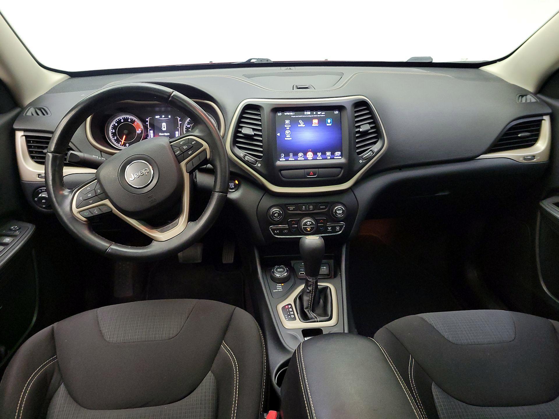 Thumbnail: 2016 Jeep Cherokee - 8