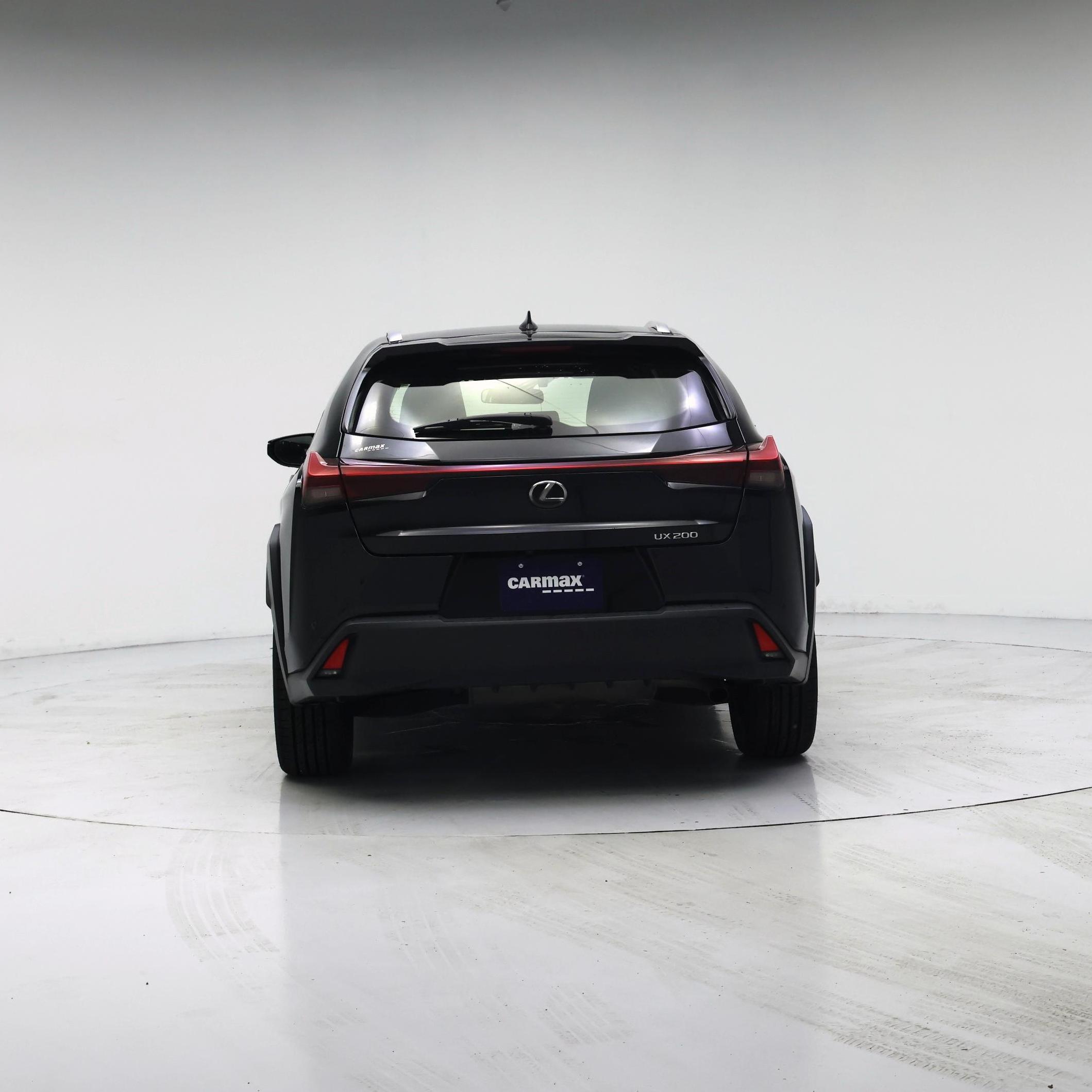 Thumbnail: 2022 Lexus UX - 6