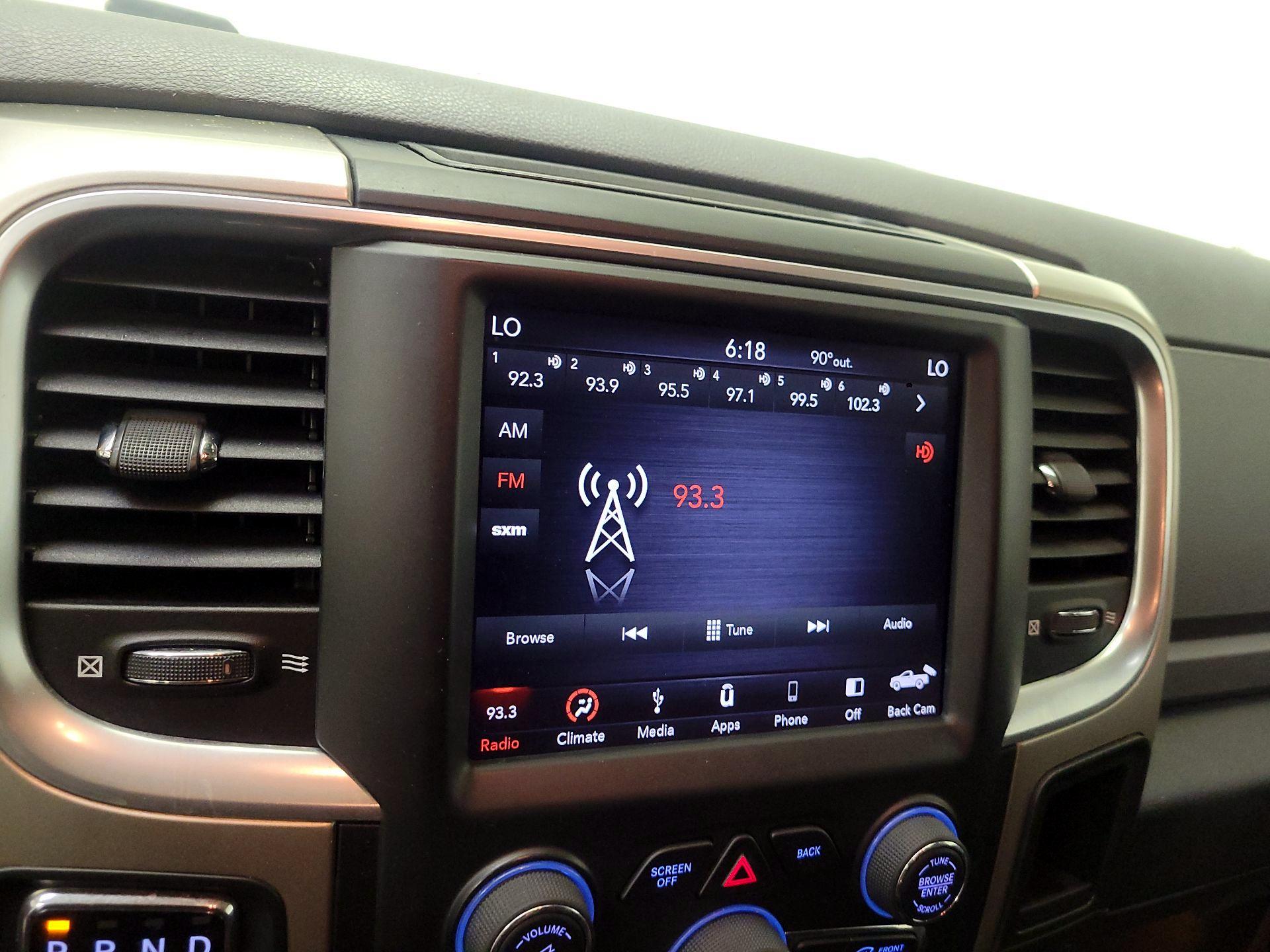 Thumbnail: 2019 RAM 1500 Classic - 15
