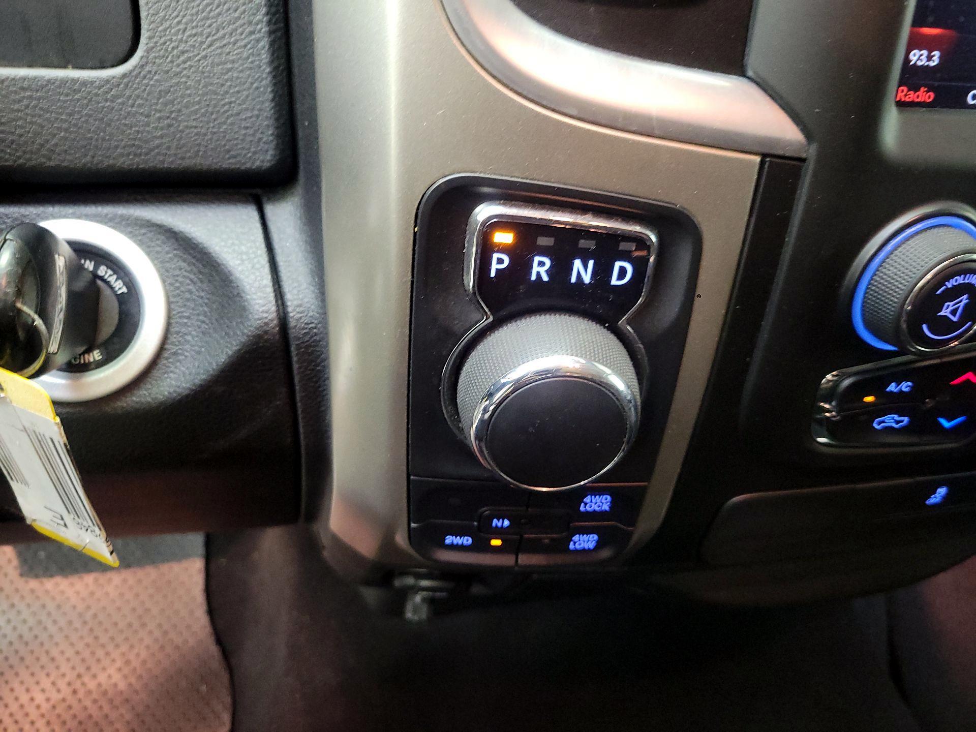 Thumbnail: 2019 RAM 1500 Classic - 17