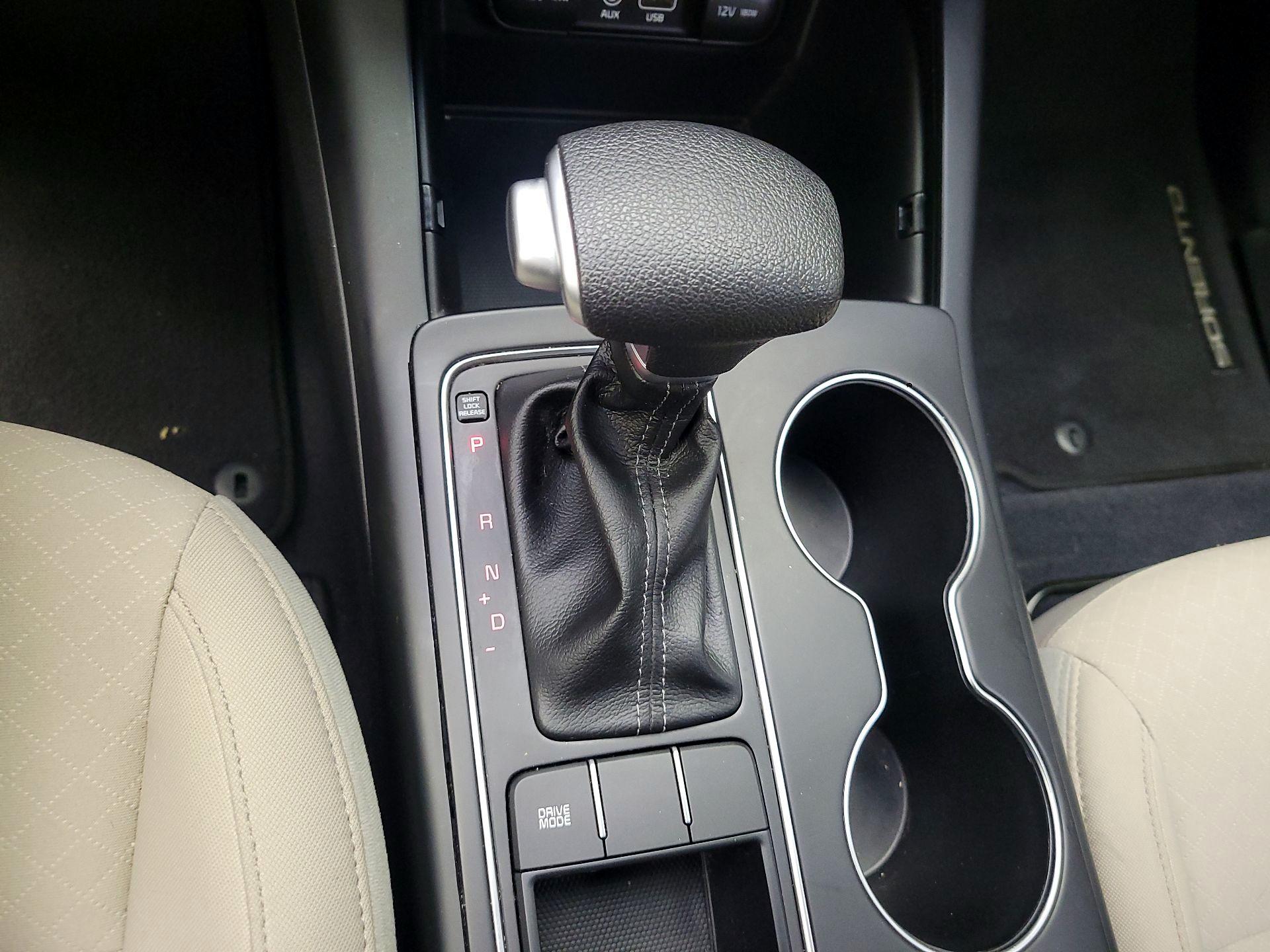Thumbnail: 2020 Kia Sorento - 15