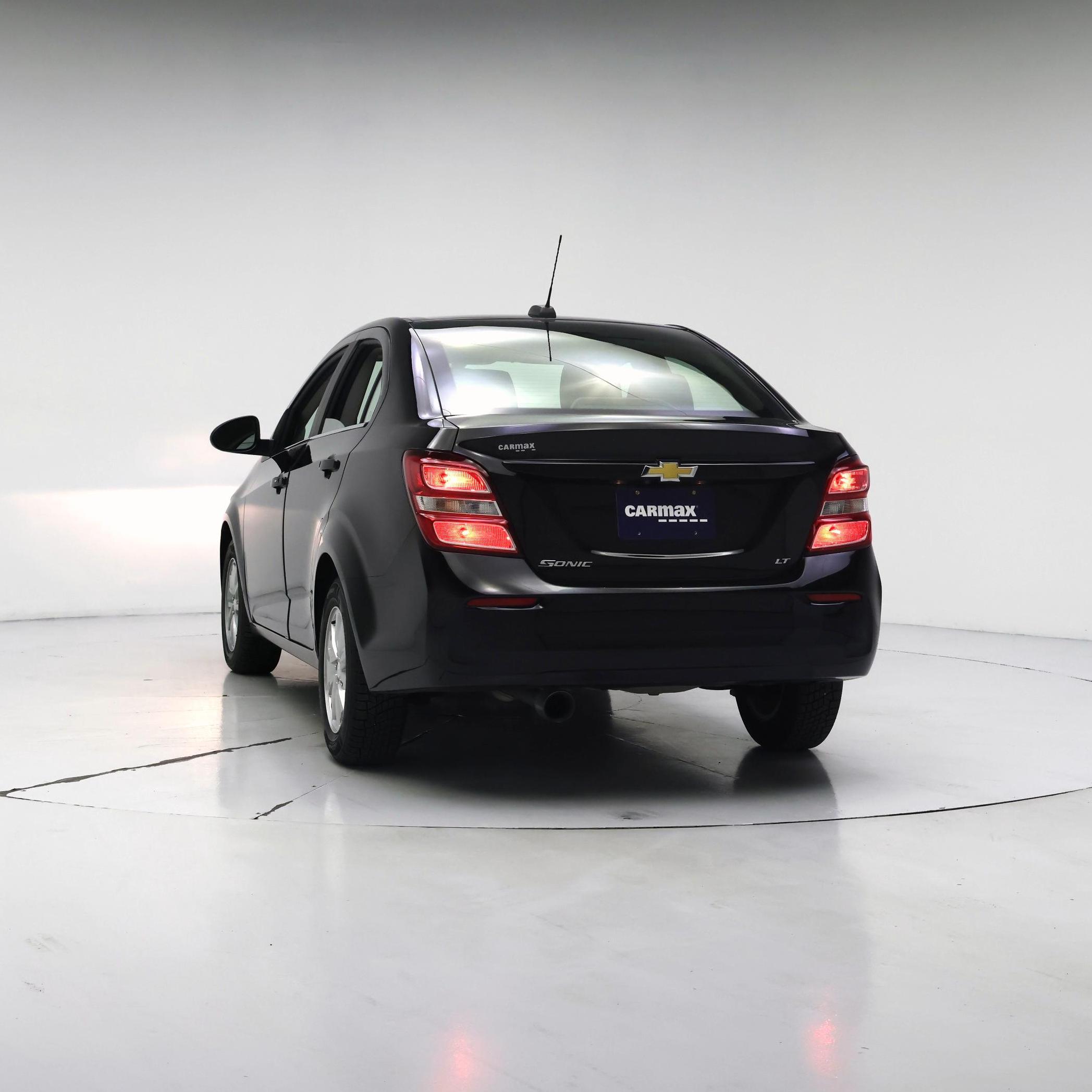 Thumbnail: 2020 Chevrolet Sonic - 6