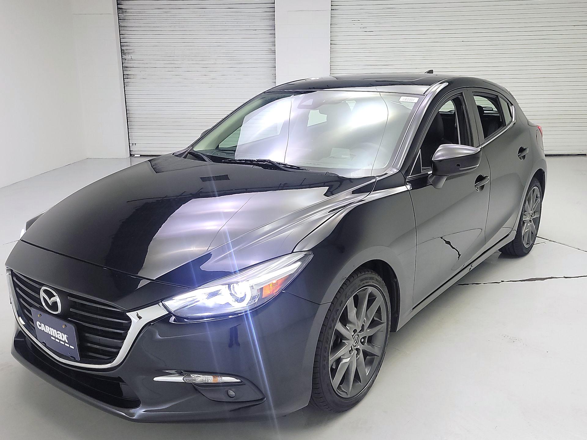 Thumbnail: 2018 Mazda Mazda3 - 3