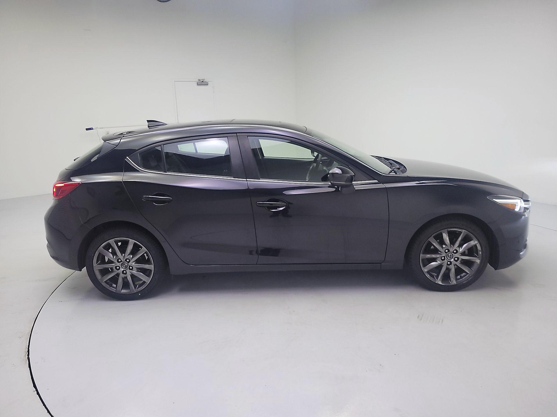 Thumbnail: 2018 Mazda Mazda3 - 4