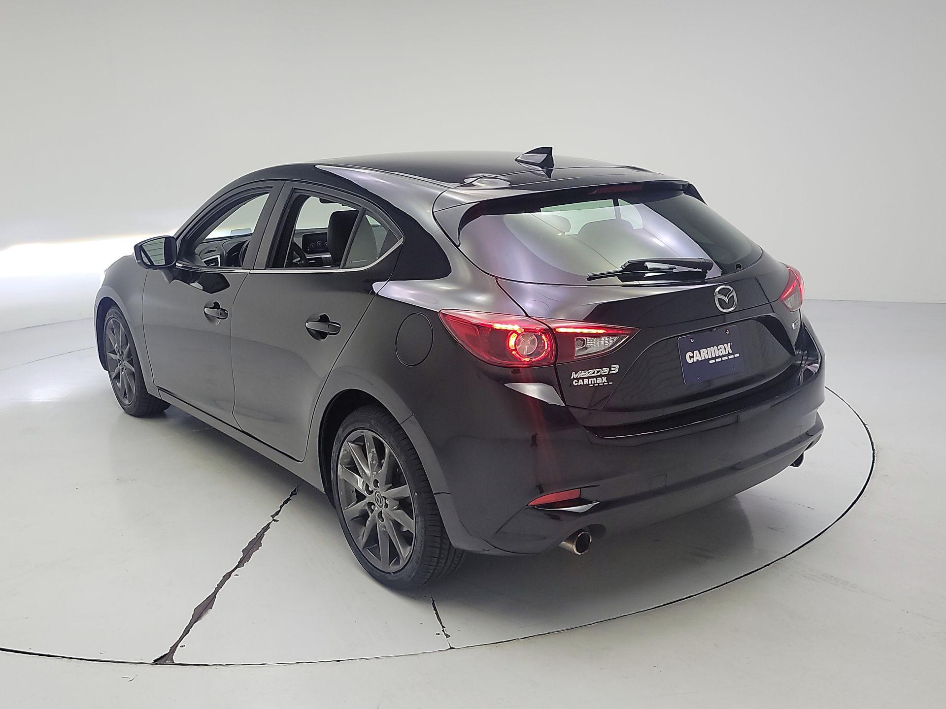Thumbnail: 2018 Mazda Mazda3 - 7