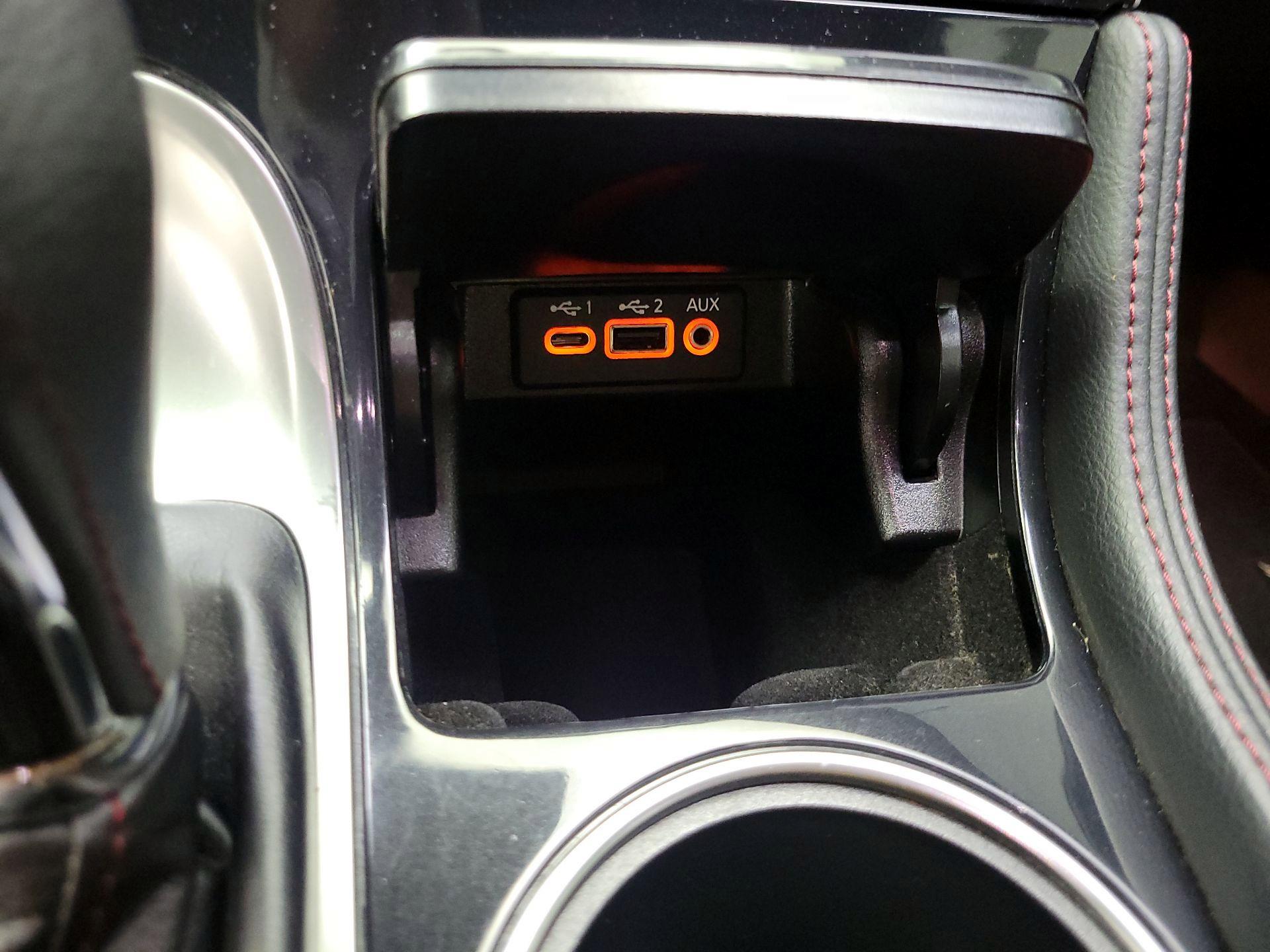 Thumbnail: 2021 Nissan Maxima - 17