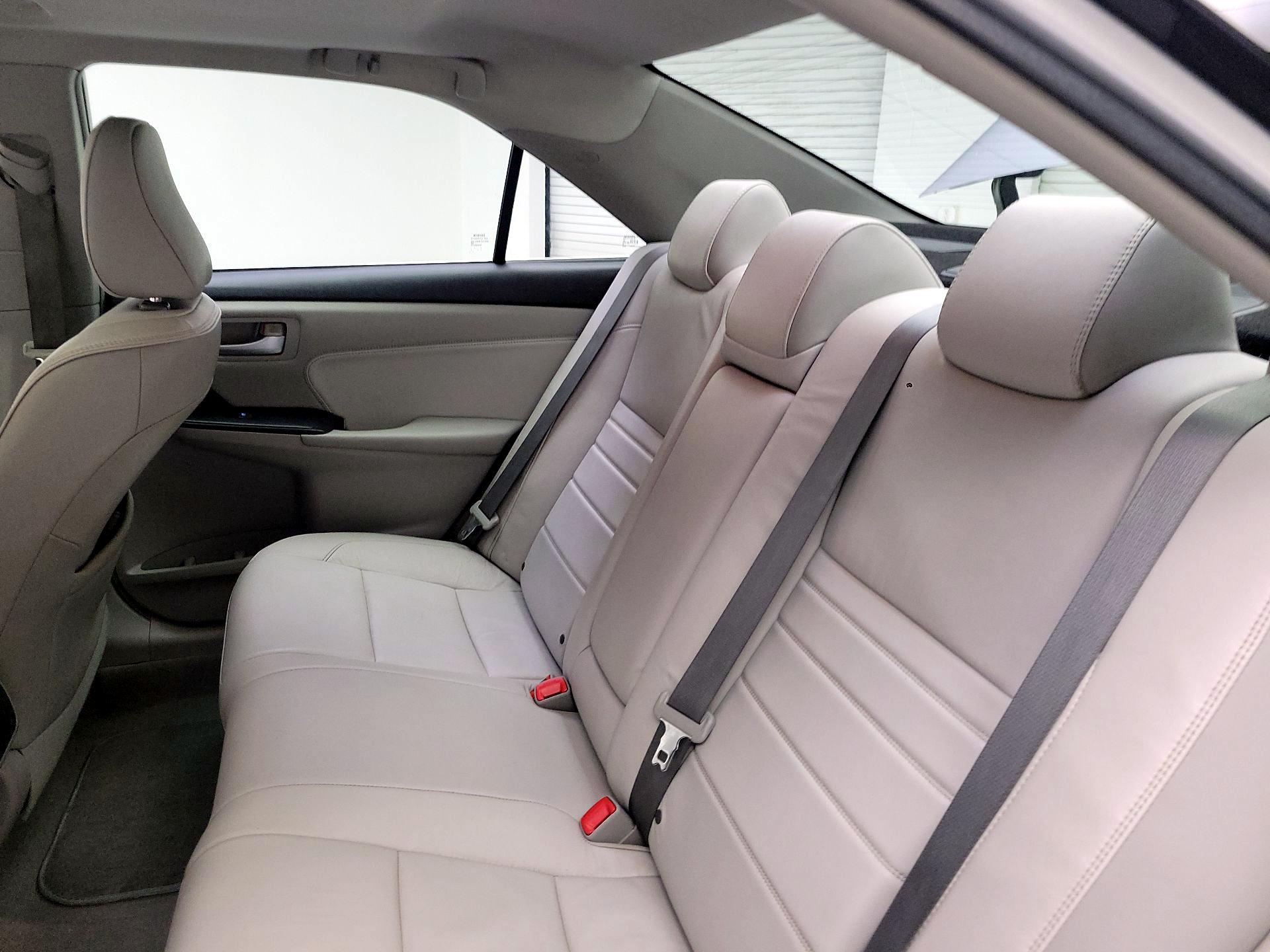 Thumbnail: 2016 Toyota Camry - 19