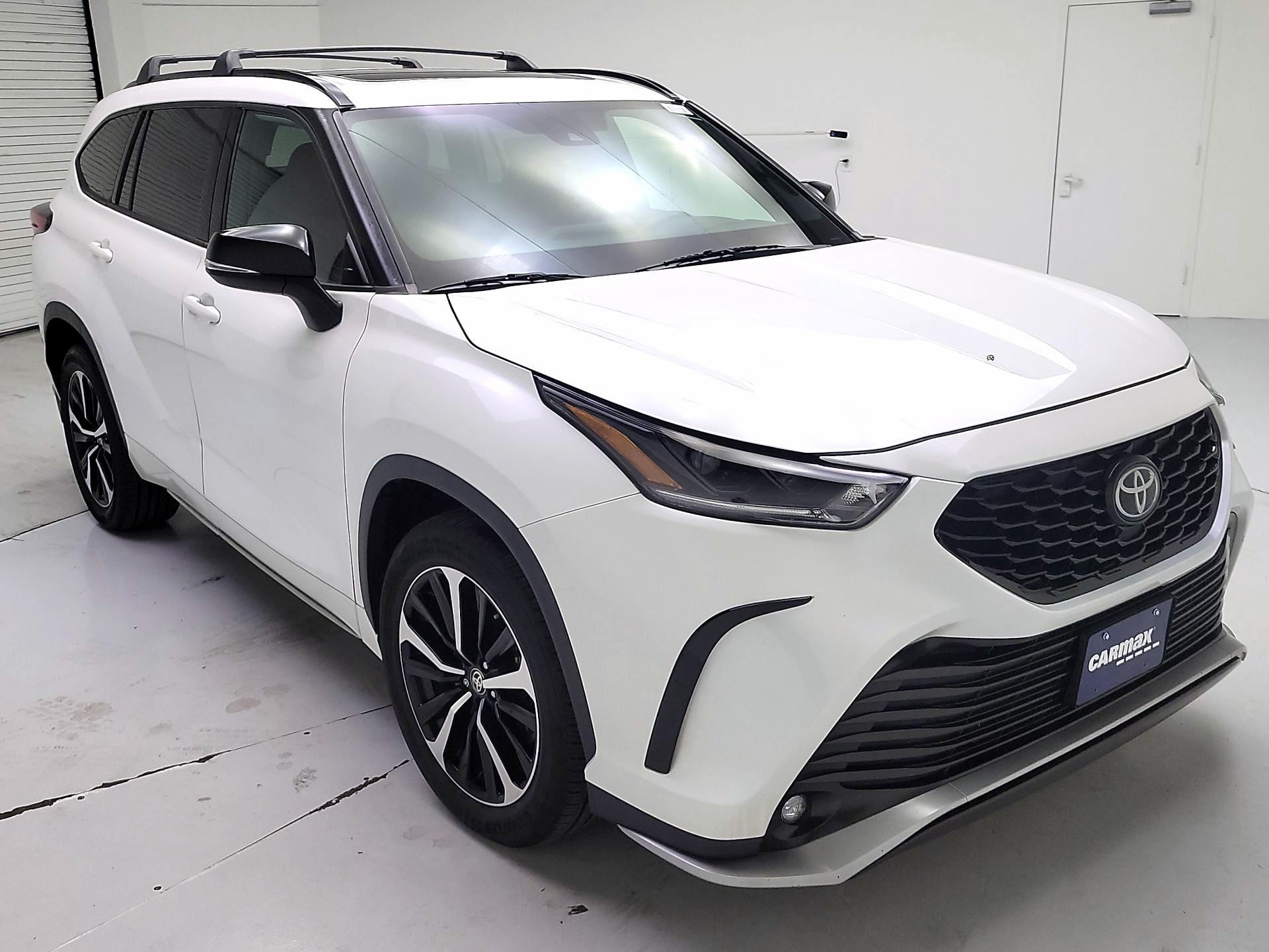 Thumbnail: 2021 Toyota Highlander - 1