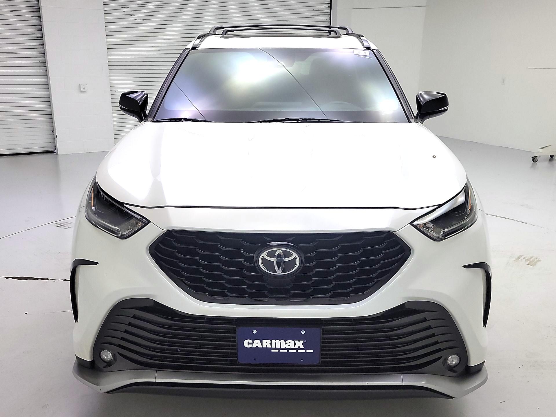 Thumbnail: 2021 Toyota Highlander - 2