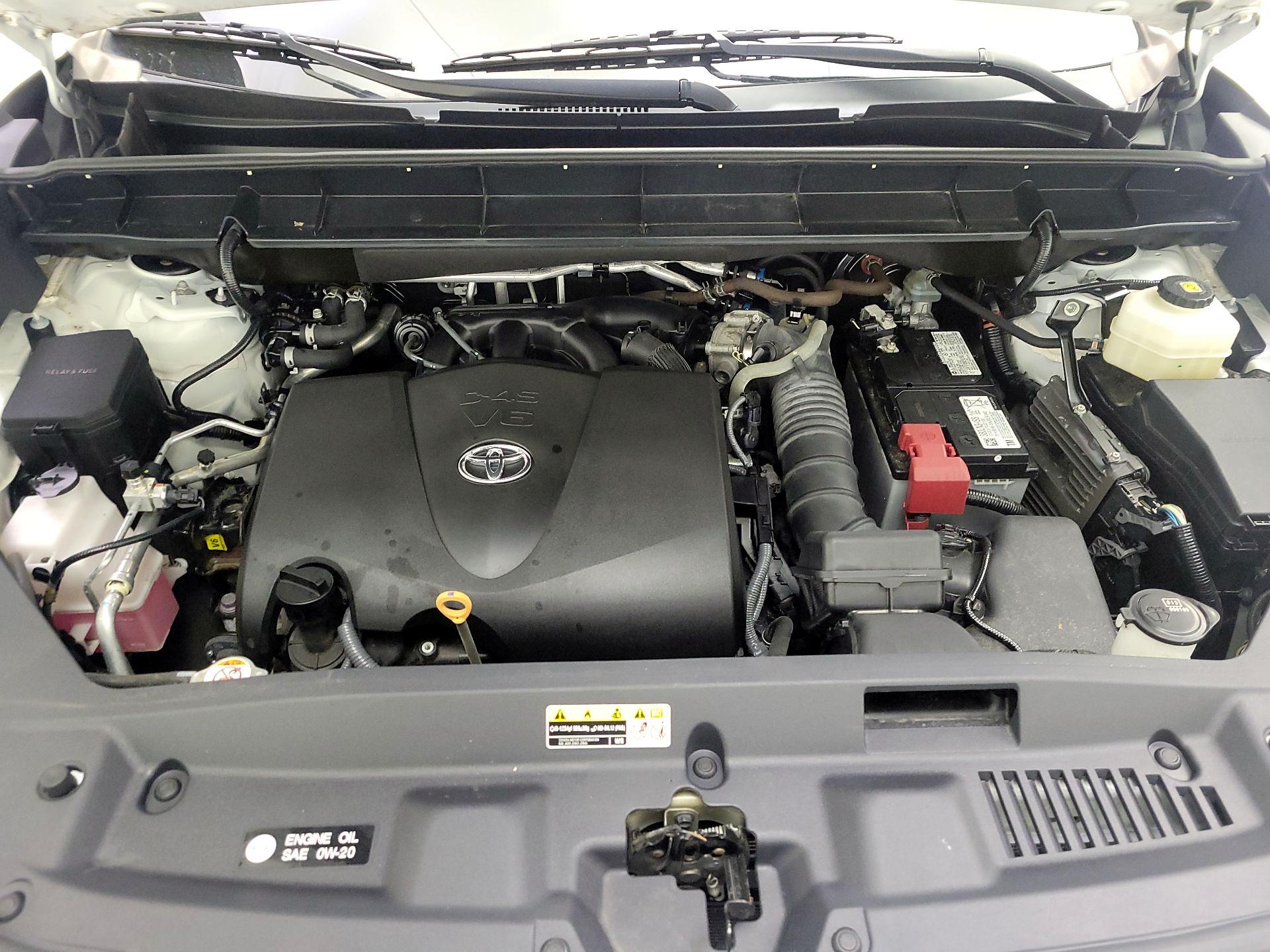 Thumbnail: 2021 Toyota Highlander - 20