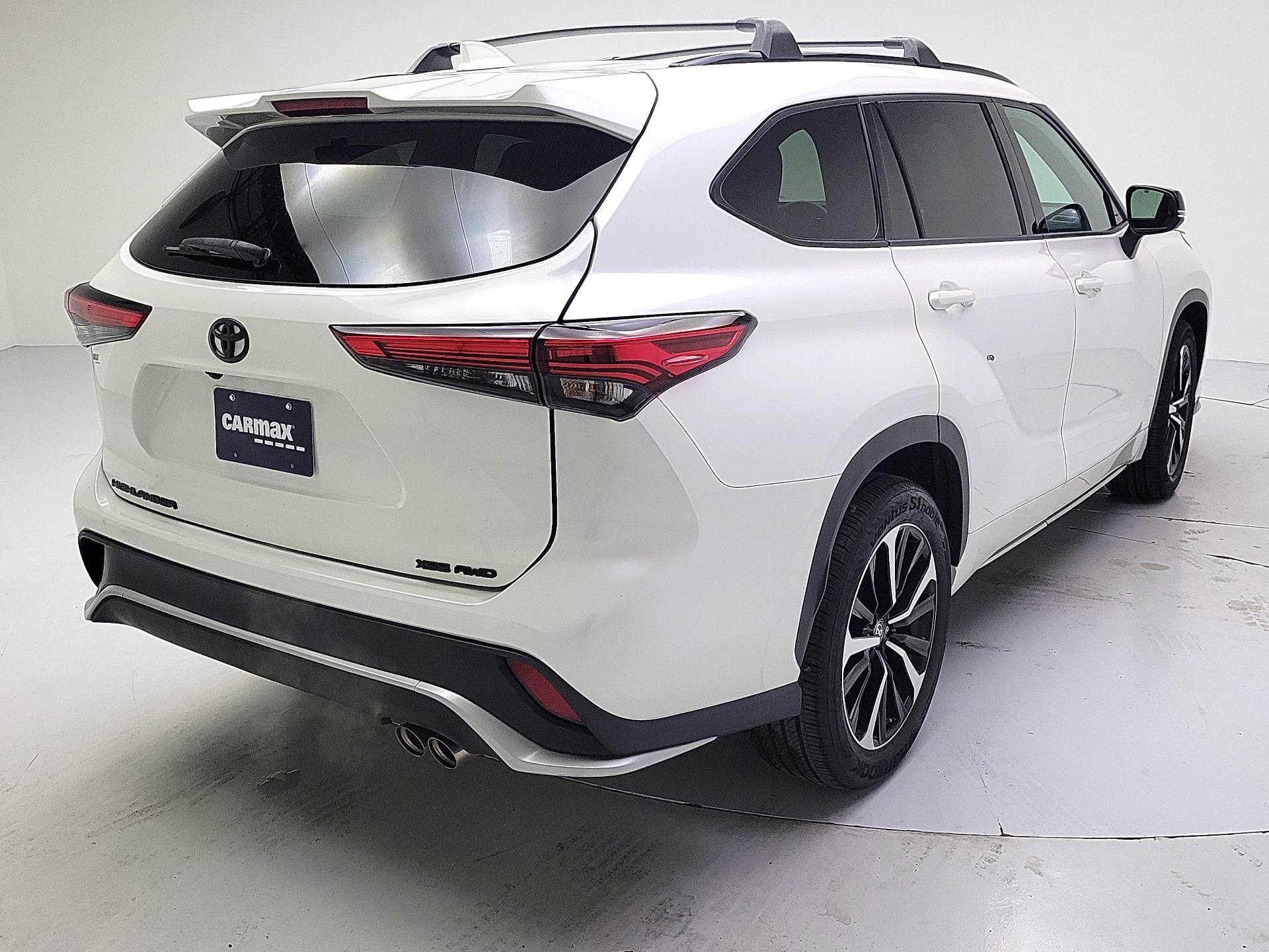 Thumbnail: 2021 Toyota Highlander - 5