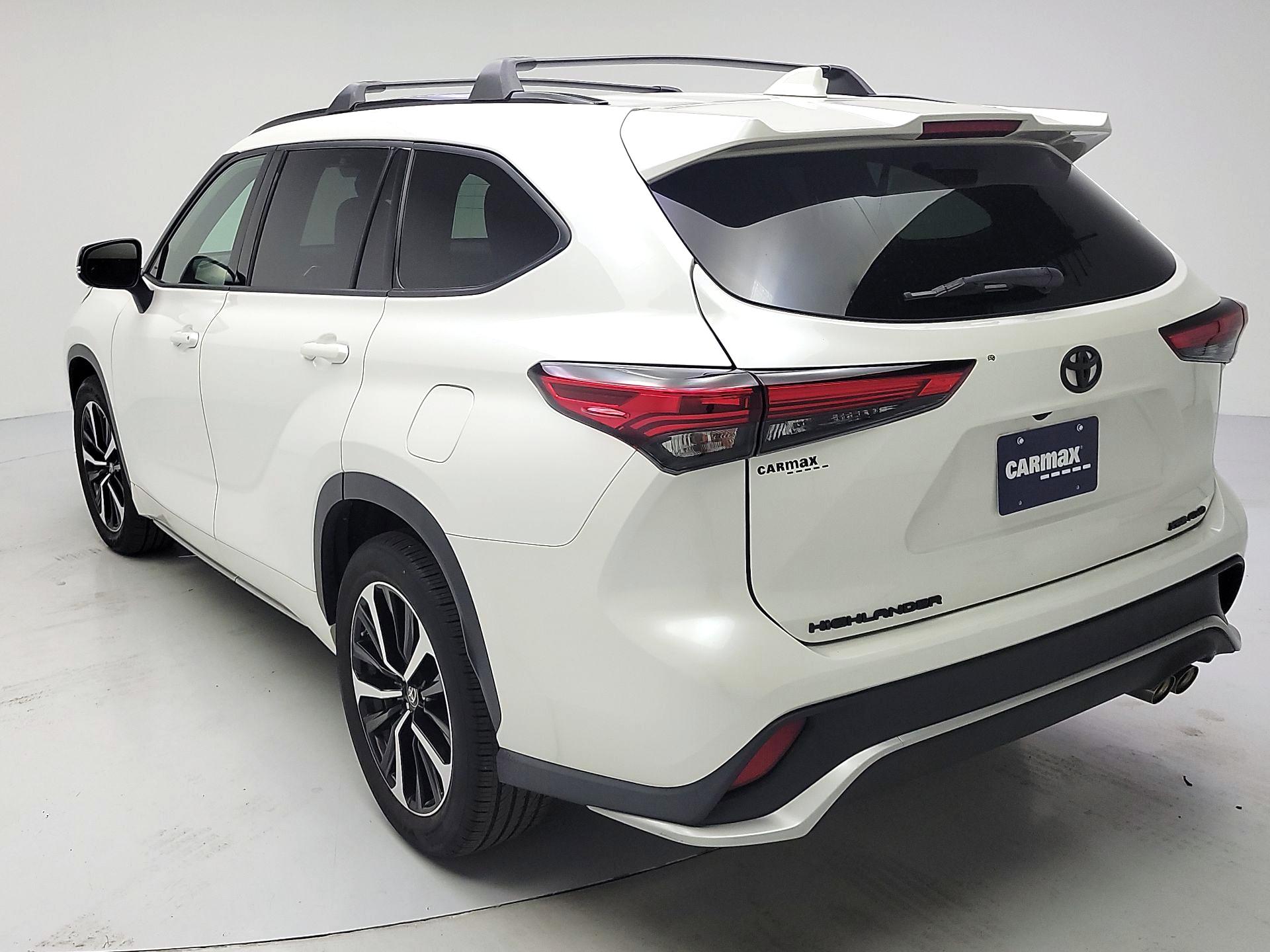 Thumbnail: 2021 Toyota Highlander - 7