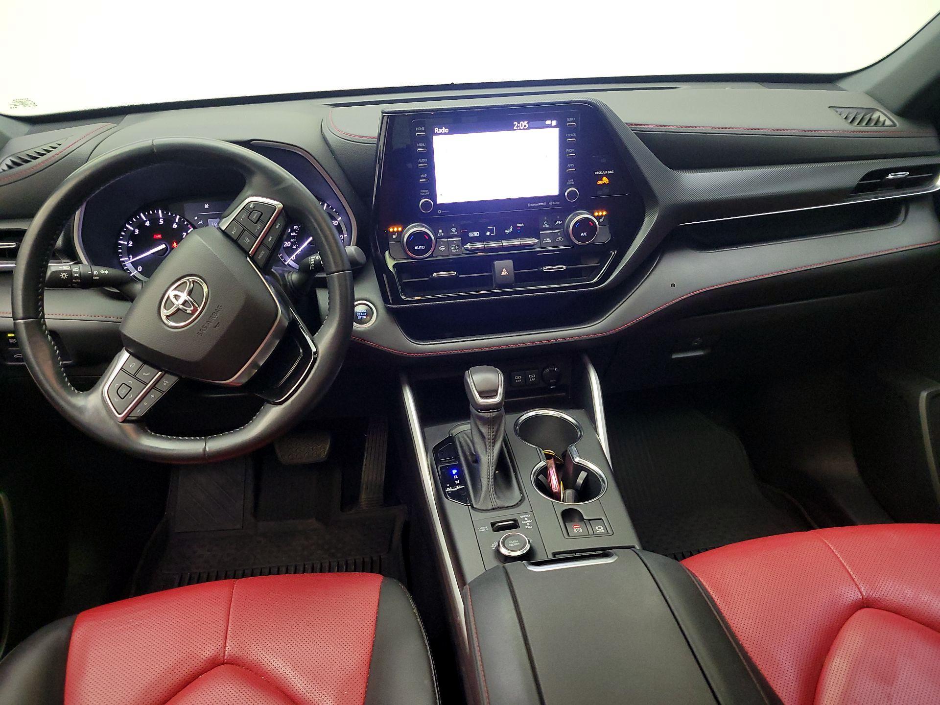 Thumbnail: 2021 Toyota Highlander - 8