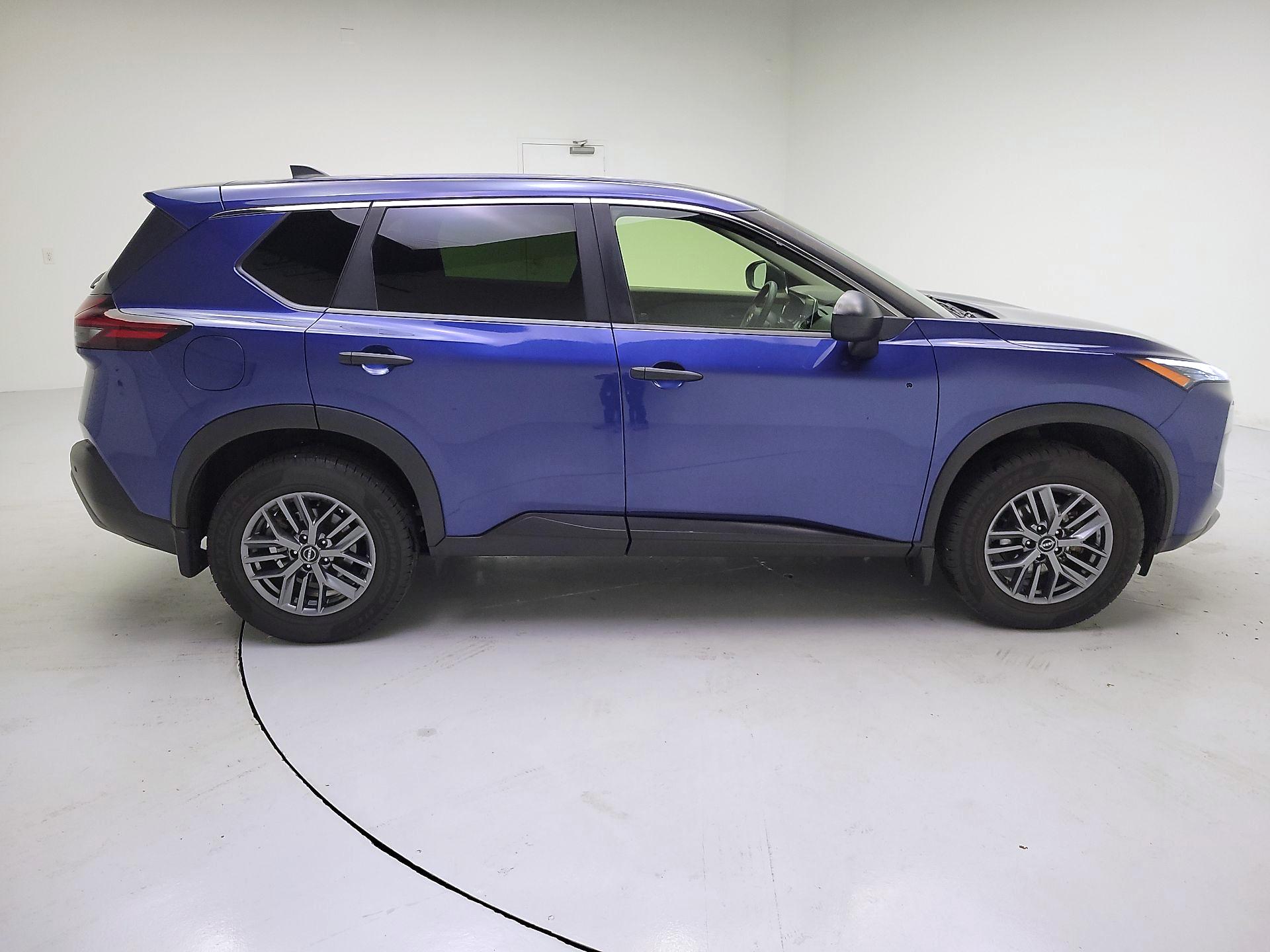 Thumbnail: 2023 Nissan Rogue - 4