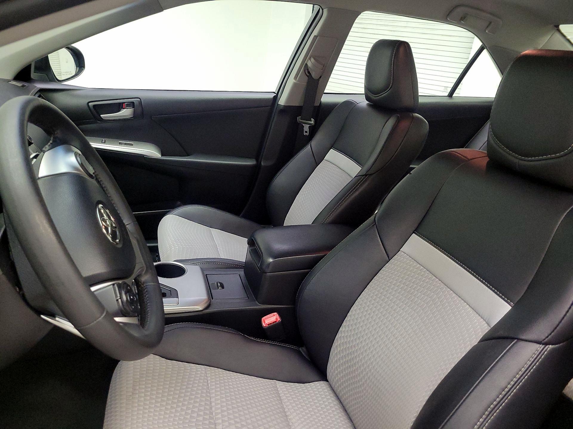 Thumbnail: 2014 Toyota Camry - 9