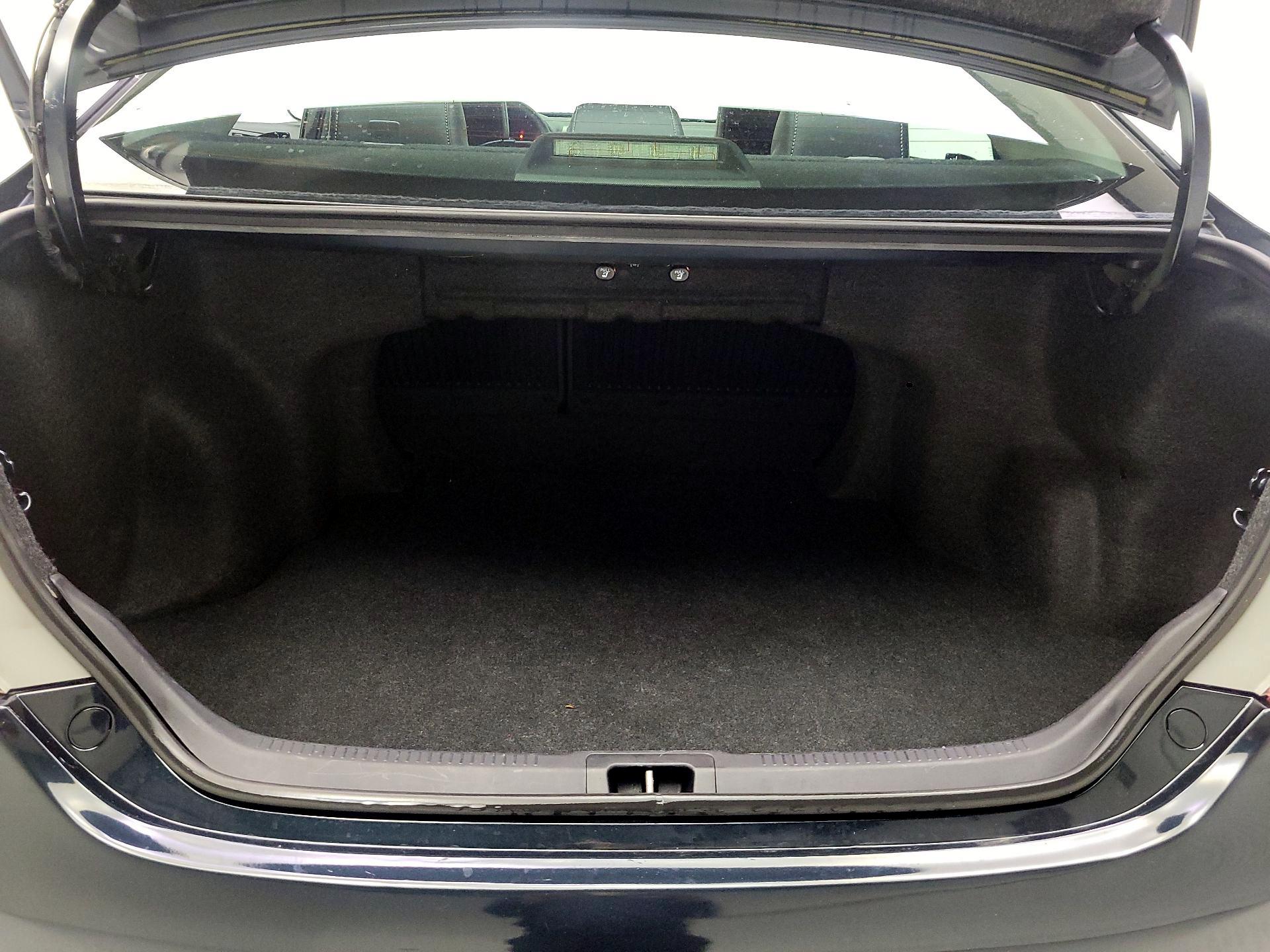 Thumbnail: 2014 Toyota Camry - 17