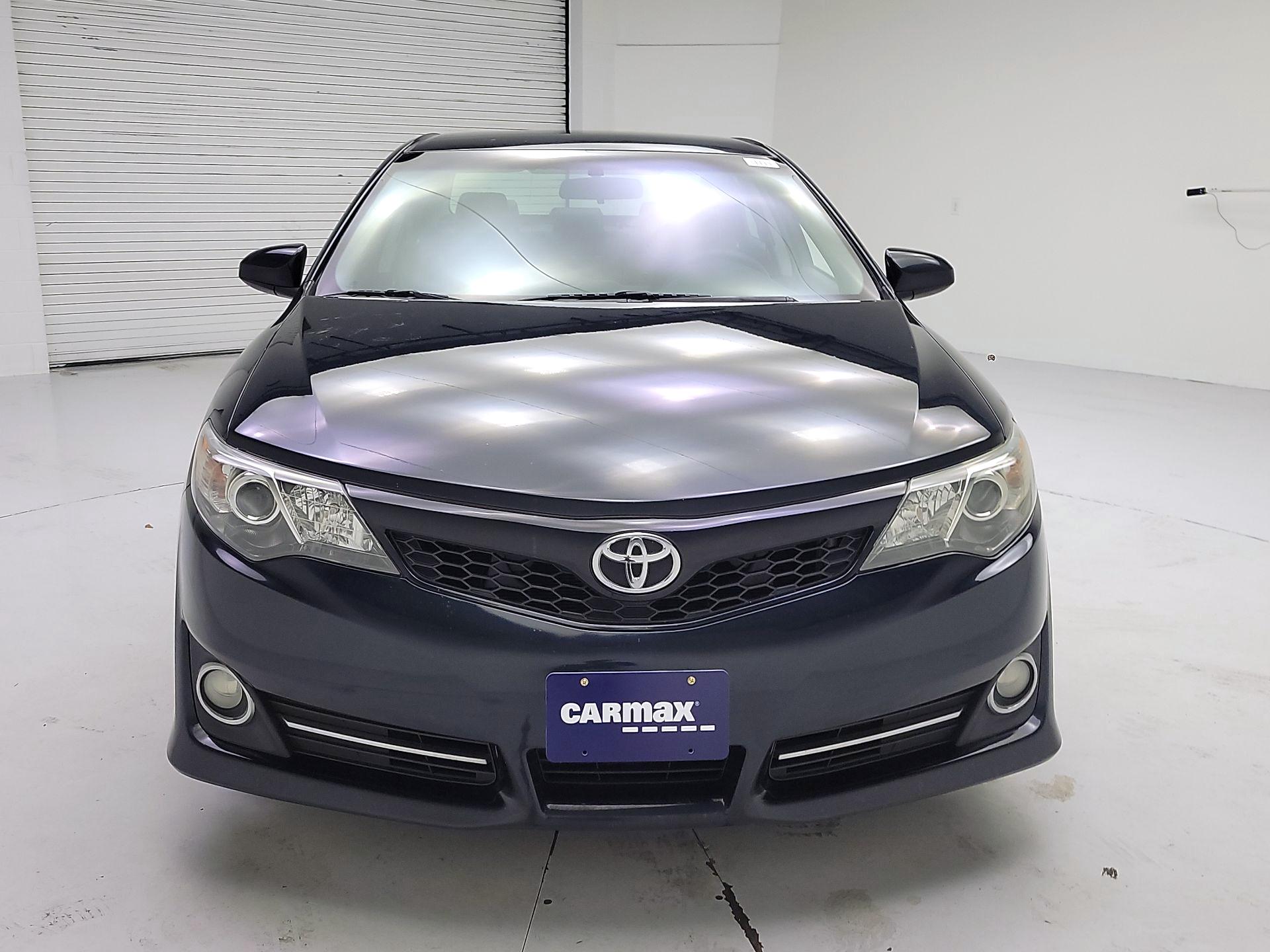 Thumbnail: 2014 Toyota Camry - 2