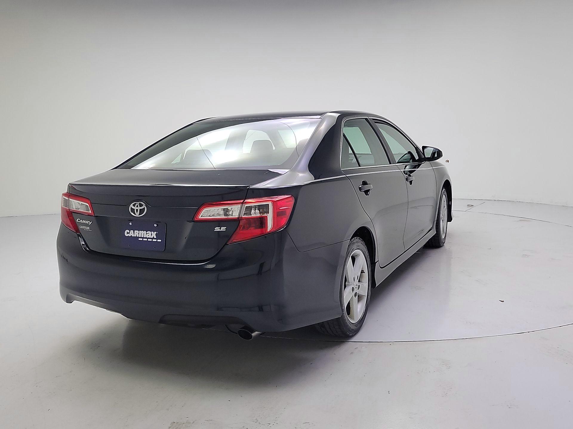 Thumbnail: 2014 Toyota Camry - 5
