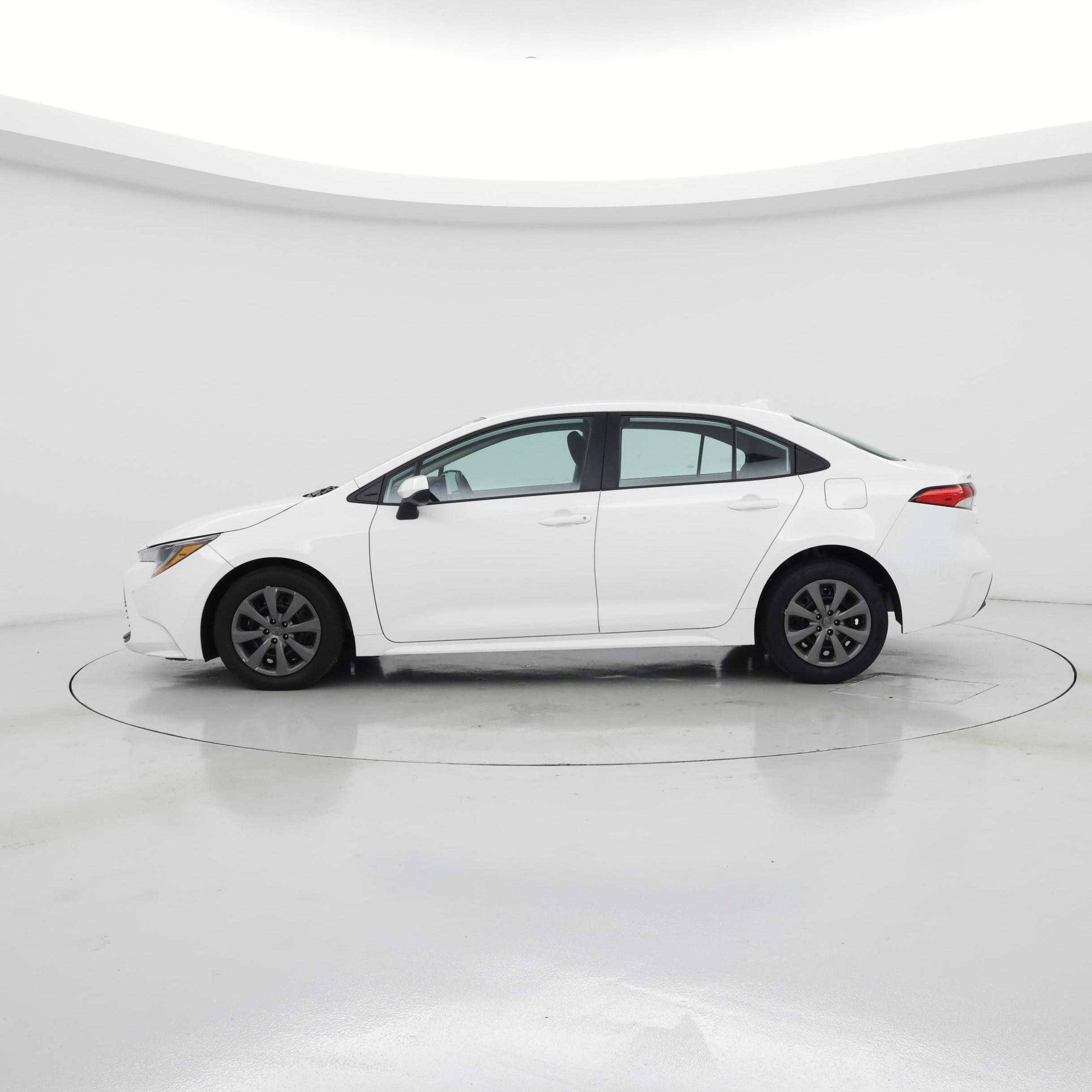 Thumbnail: 2023 Toyota Corolla - 3